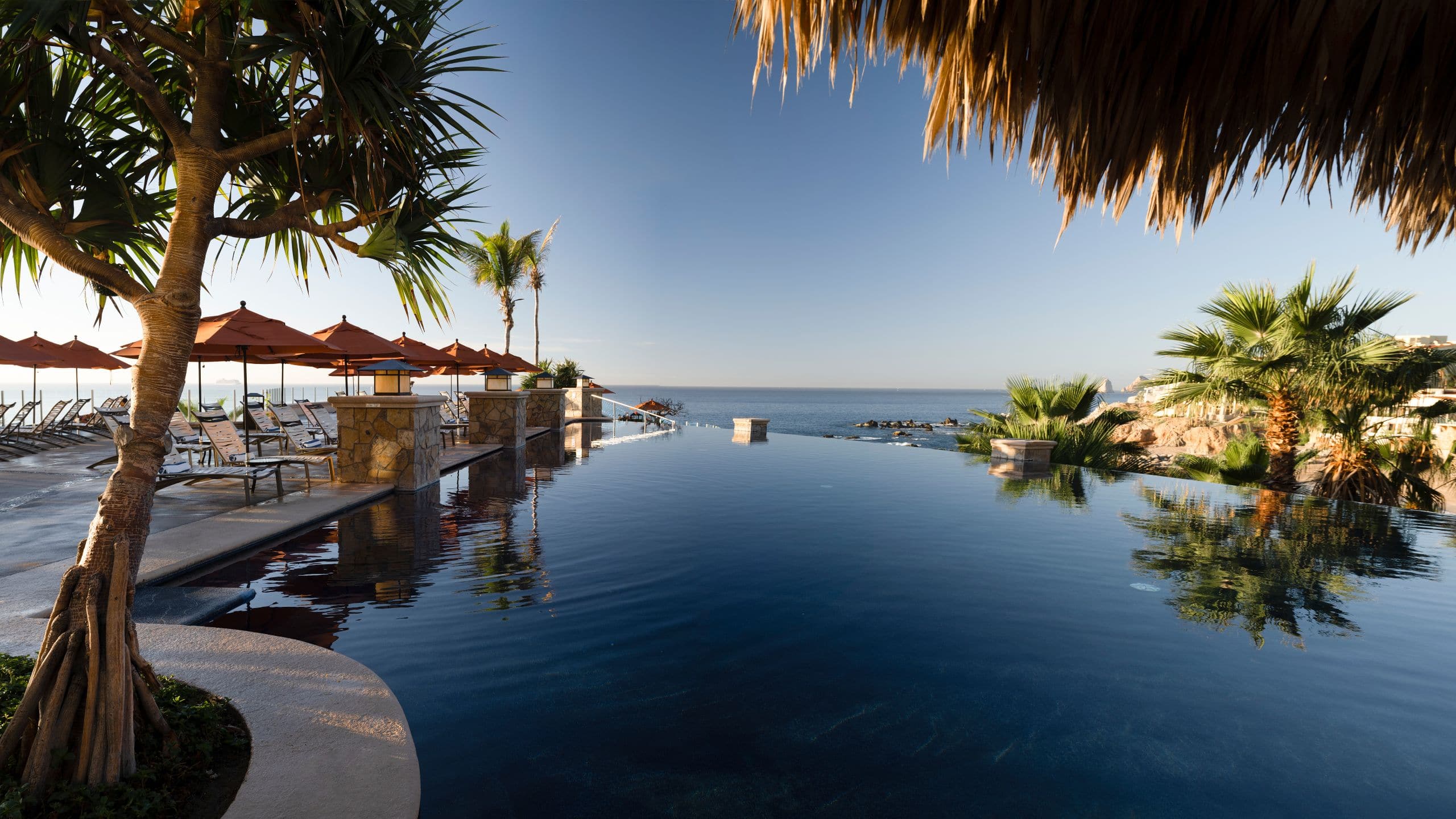 Sirena Del Mar Pool Daytime View