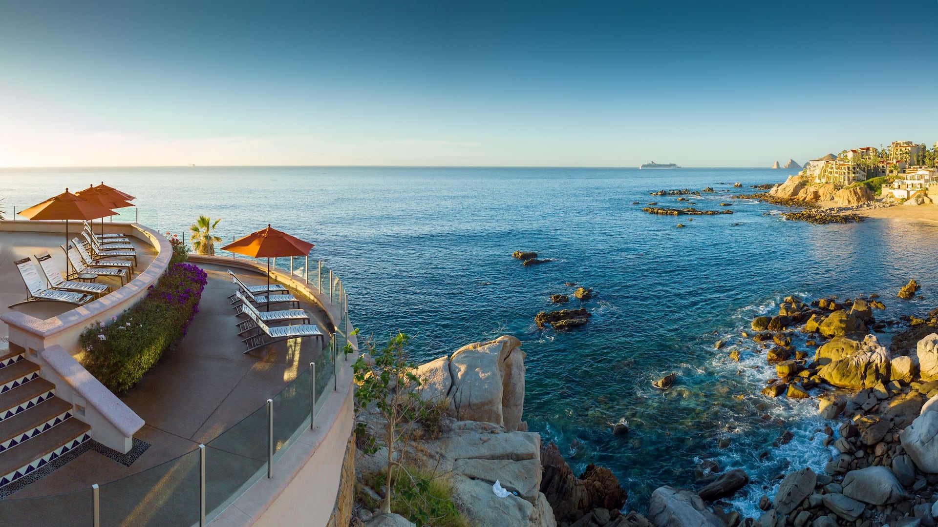Pool Ocean Viewing Area