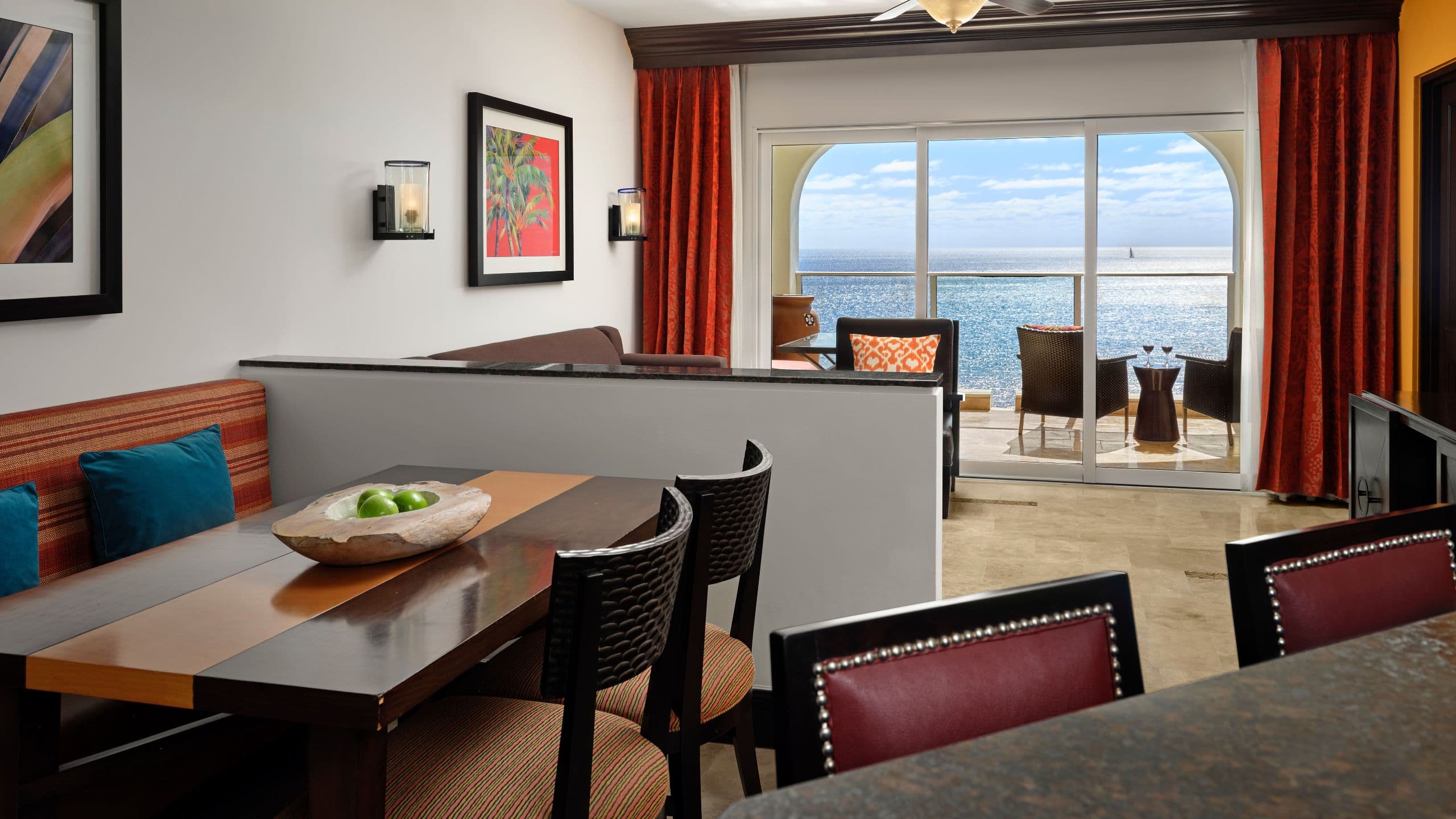 Sirena Del Mar One Bedroom Premiere Villa Dining Room