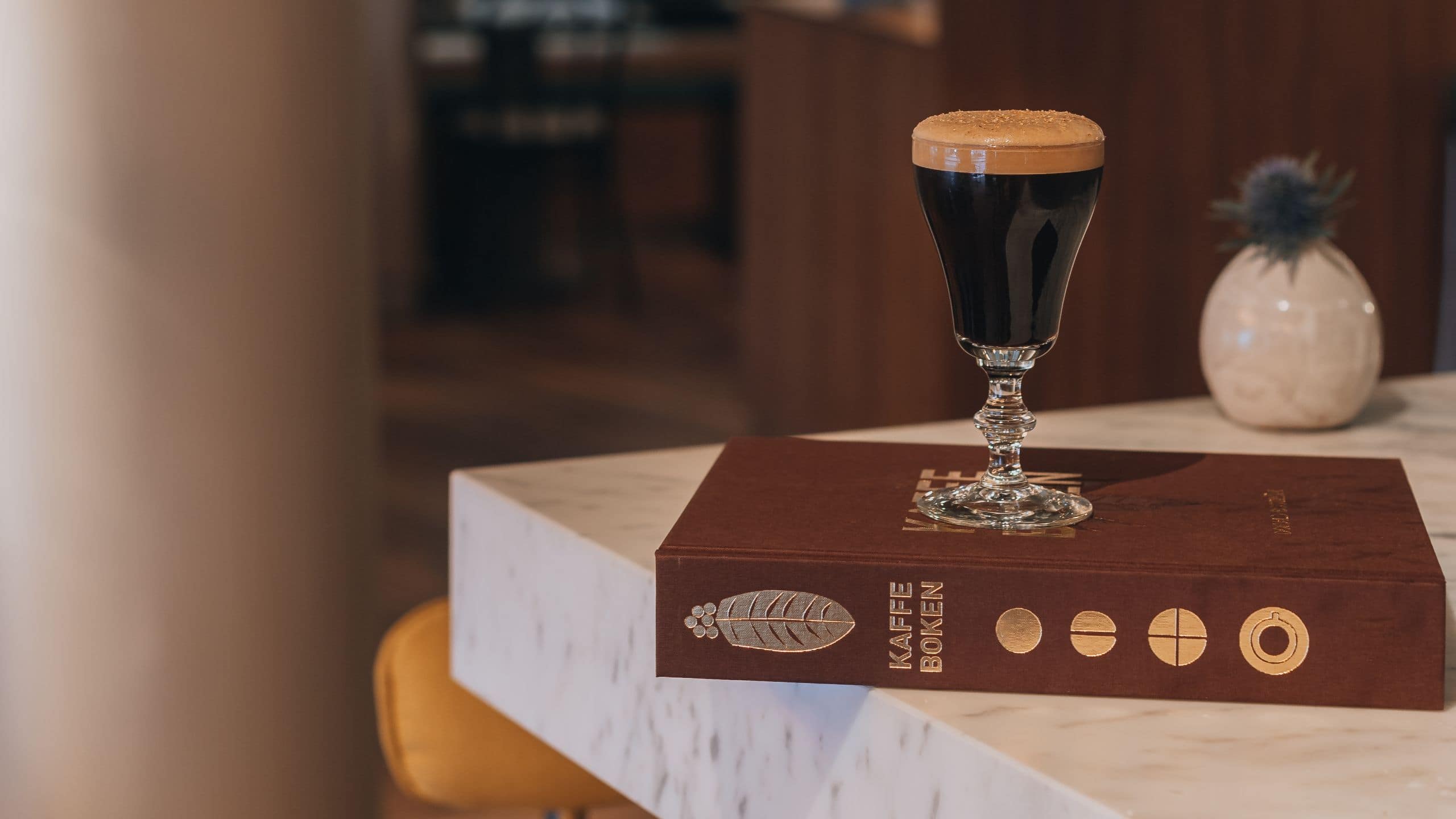 Hôtel Reisen Reiss Coffee And Book Details