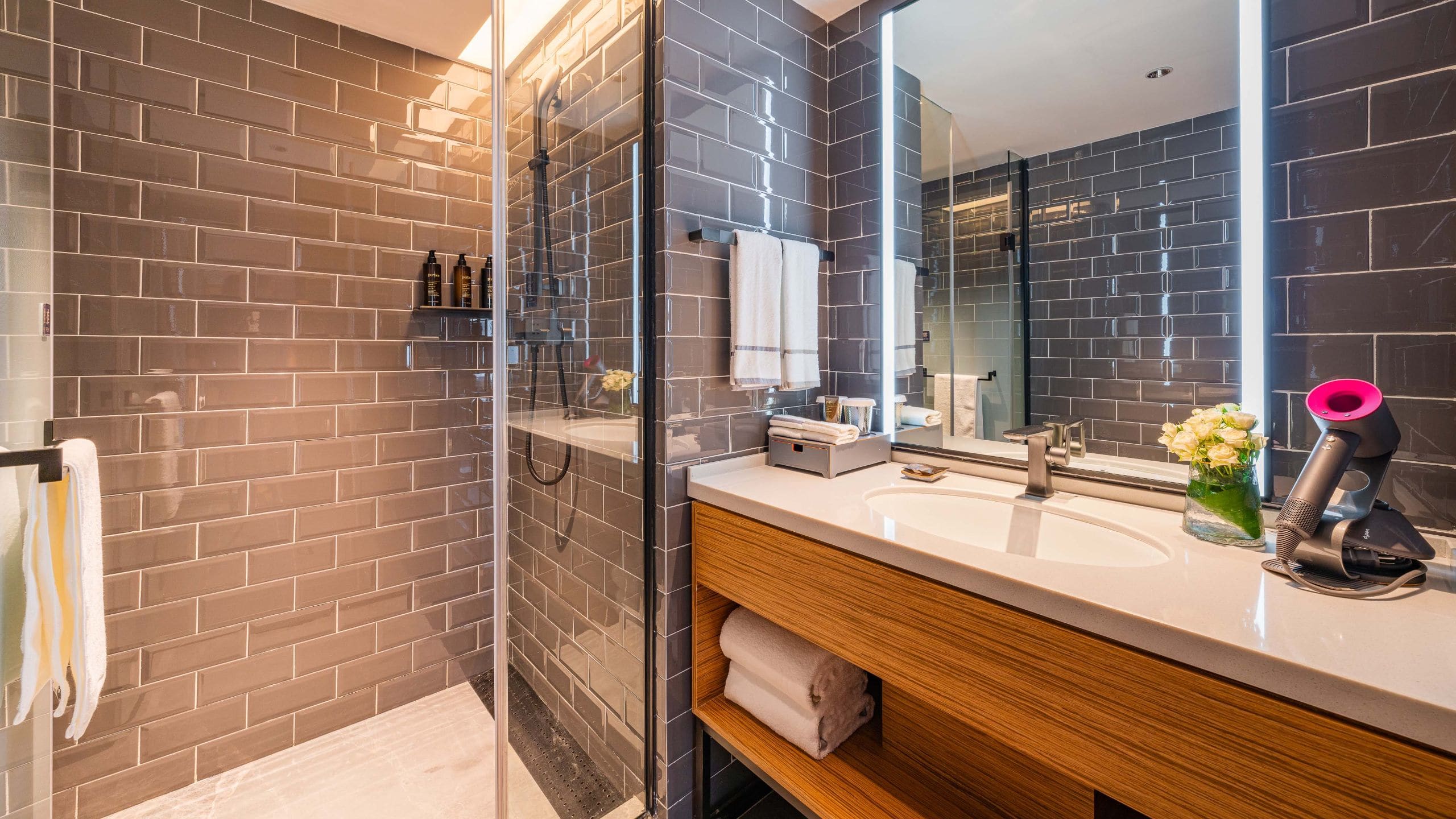 2 of 3 UrCove Nanjing Downtown Executive Twin Hairdryer