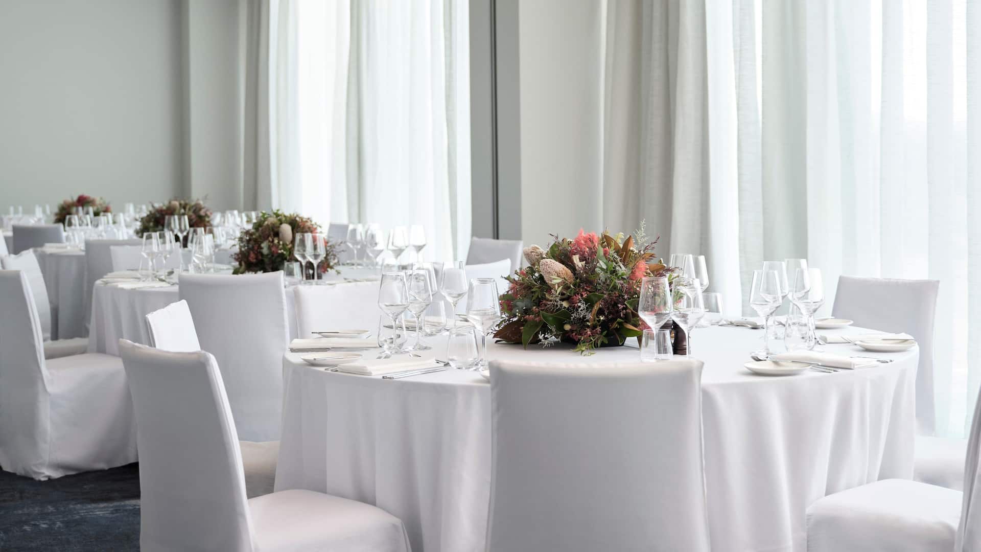 Hyatt Place Melbourne Caribbean Park Meeting Place Tables Setup