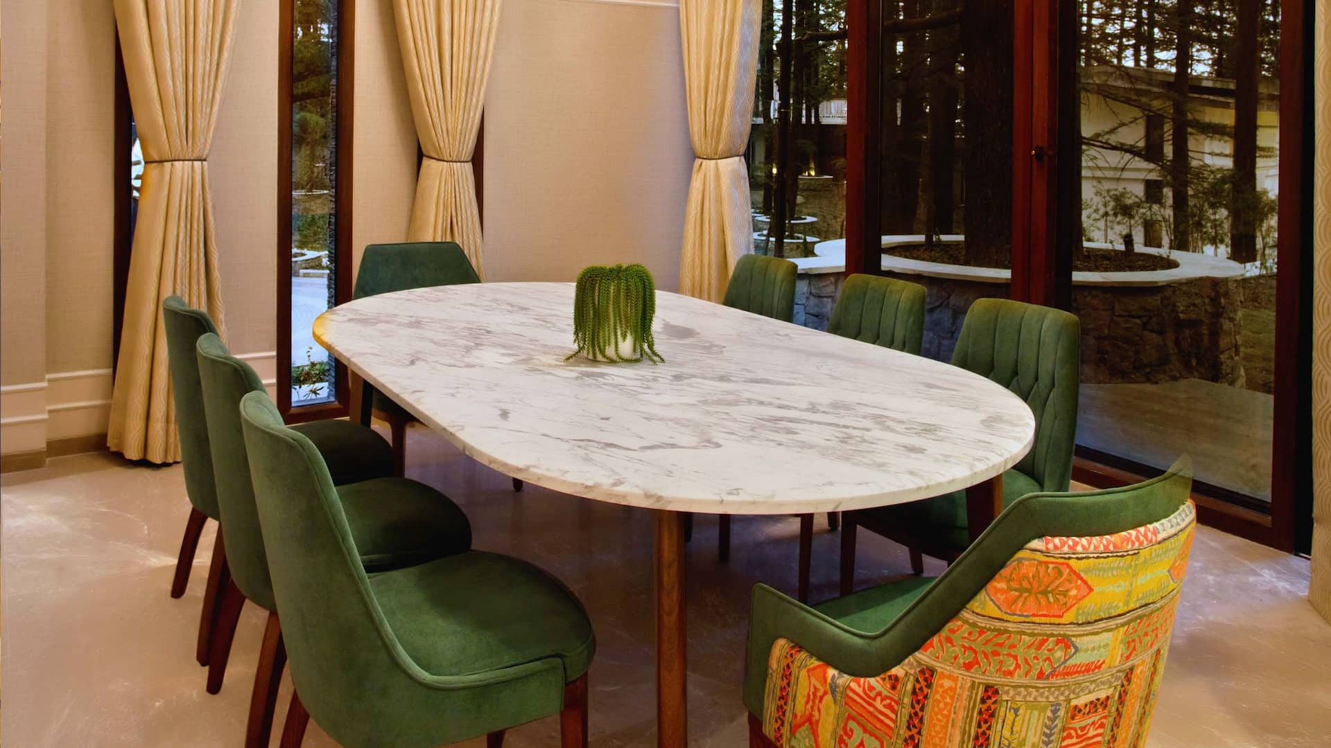 Hyatt Regency Dharamshala Resort Shanti Villa Dining Room