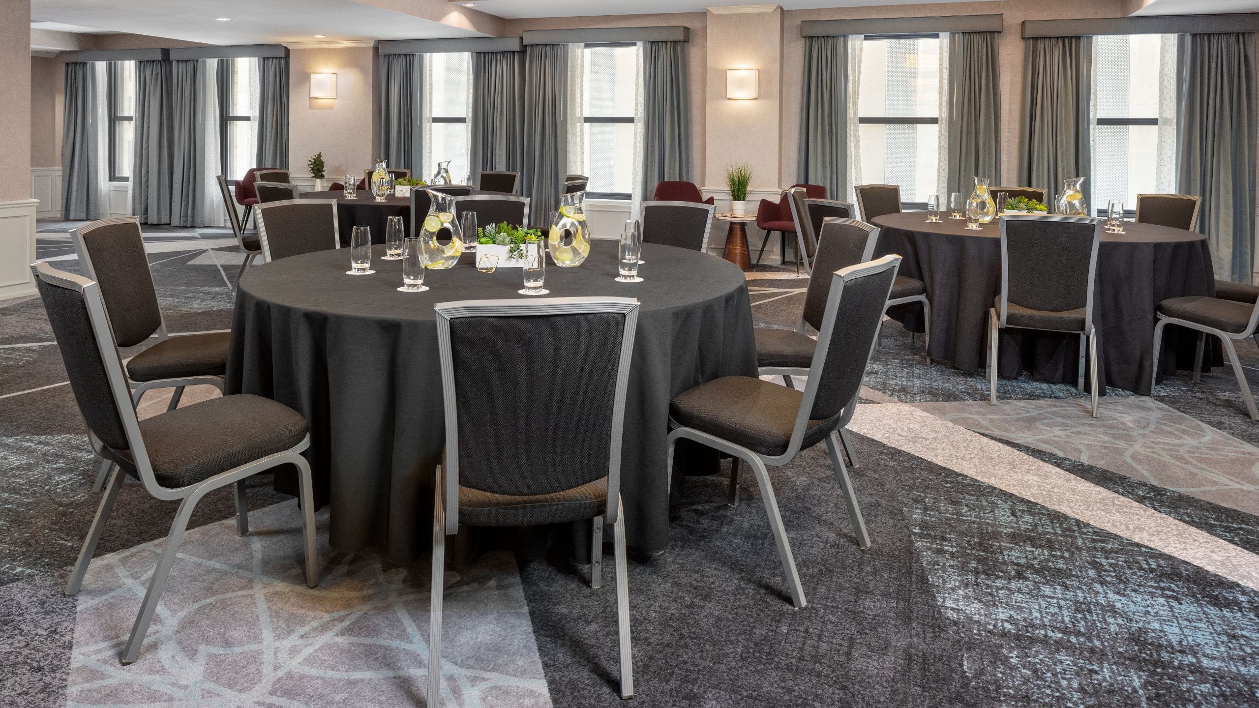 Hyatt Centric Downtown Minneapolis Ballroom Rounds