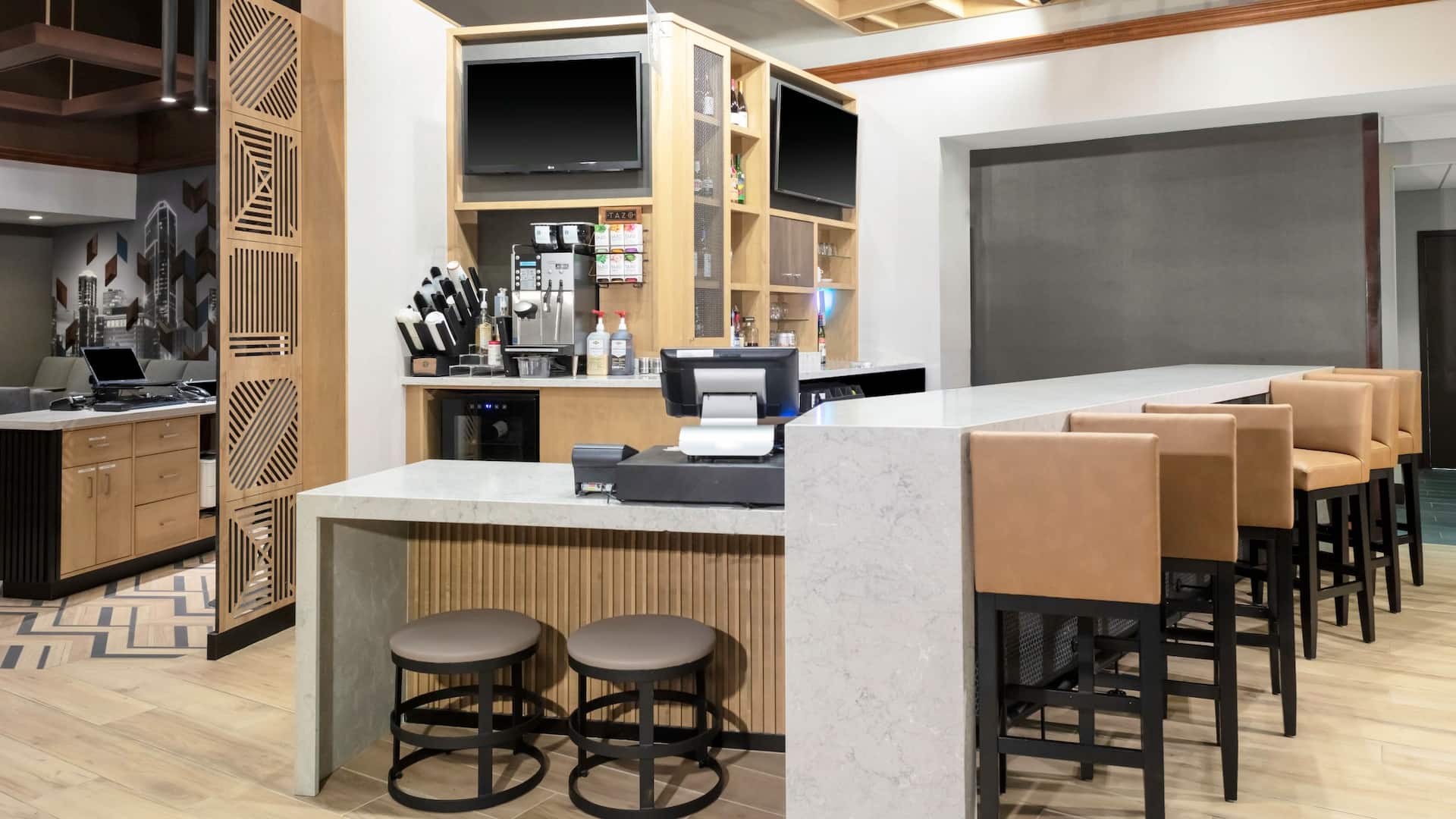 Hyatt Place Dallas/Arlington The Placery Bar