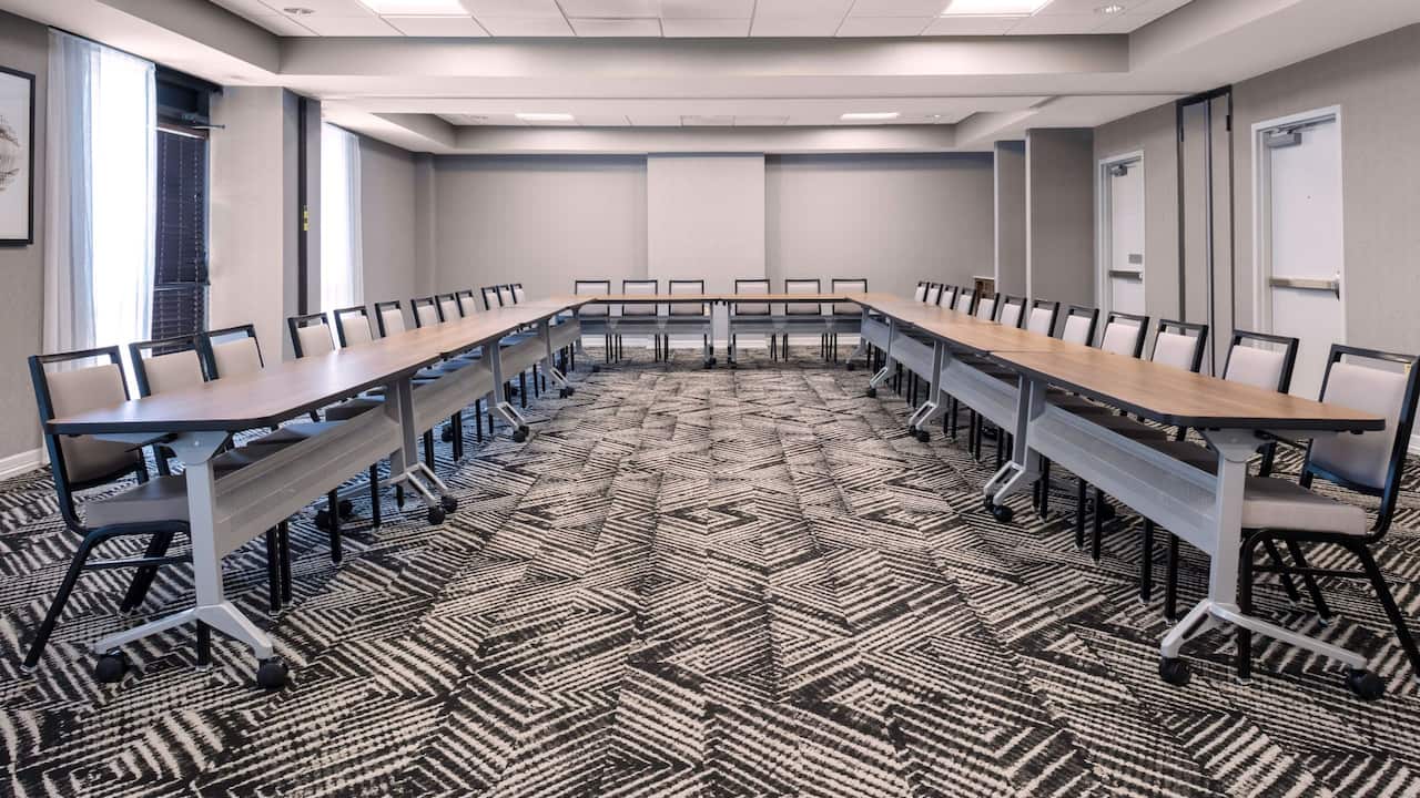 Meeting Ushape Setup