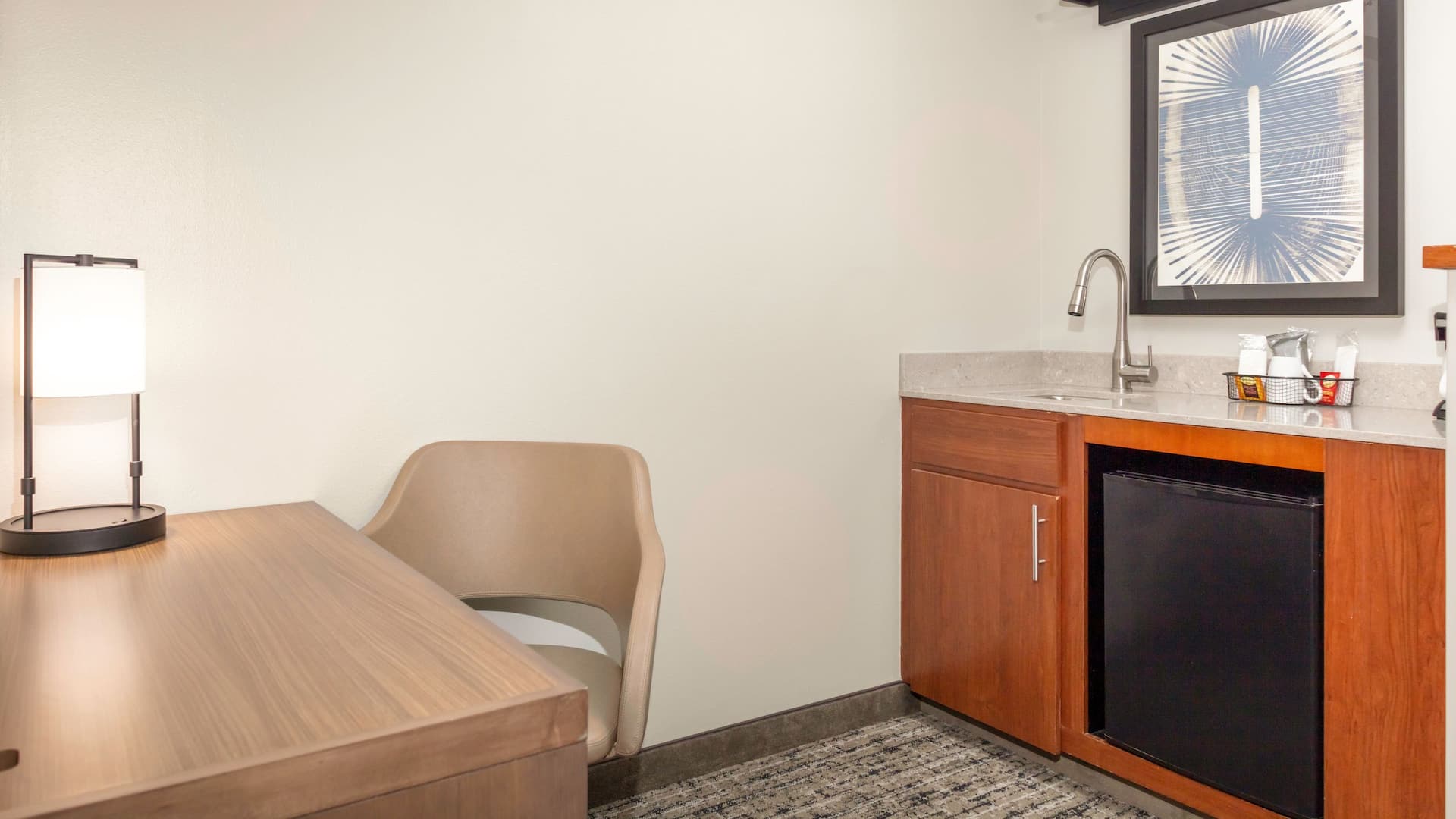 2 of 3 Hyatt Place Dallas/Arlington Room Vanity