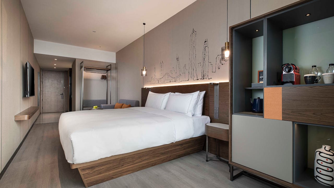UrCove Shenzhen Nanshan Science and Technology Park Superior King Bed Guest Room