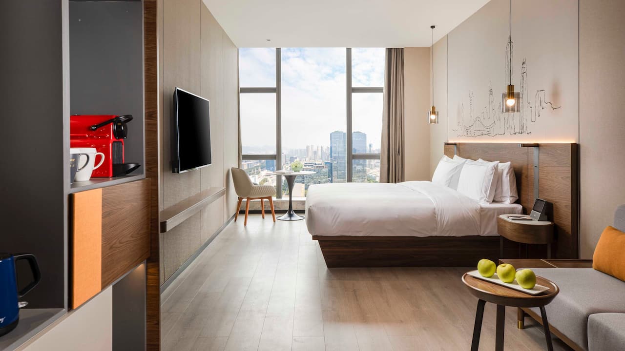 UrCove Shenzhen Nanshan Science and Technology Park Executive Room Bed