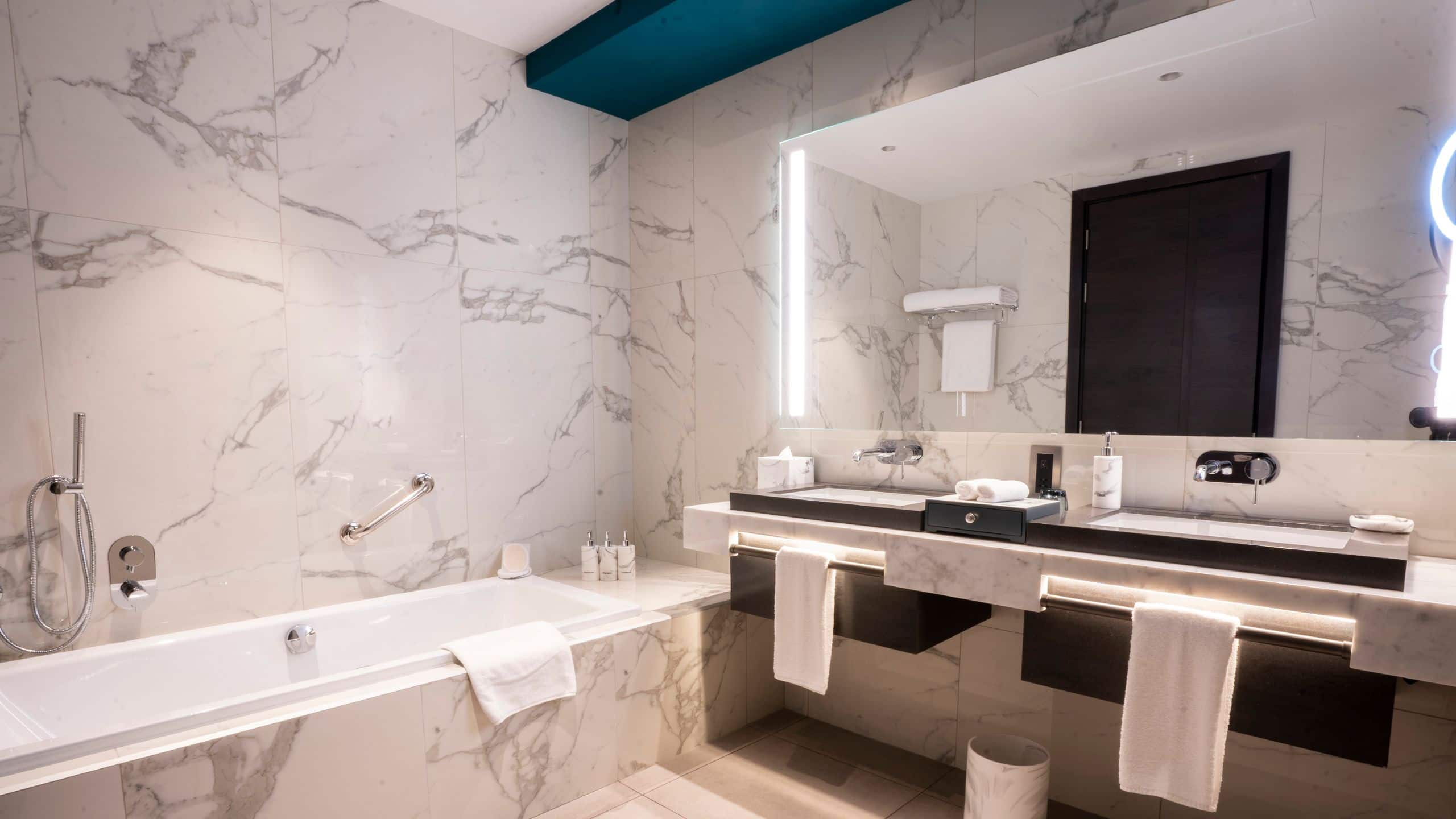6 of 7 Hyatt Centric Jumeirah Dubai Executive Bathroom