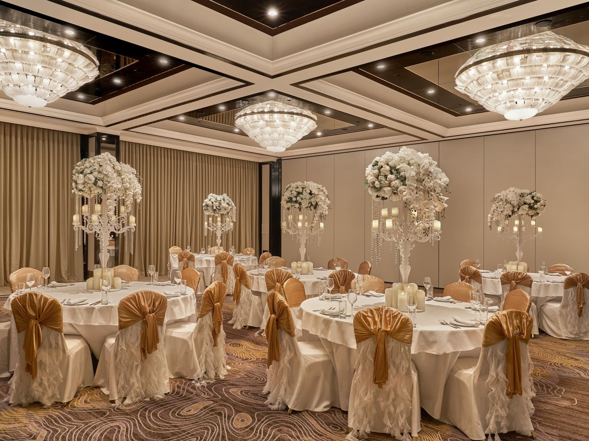 Hyatt Regency Bishkek Shayr Ballroom Wedding Dinging Tables