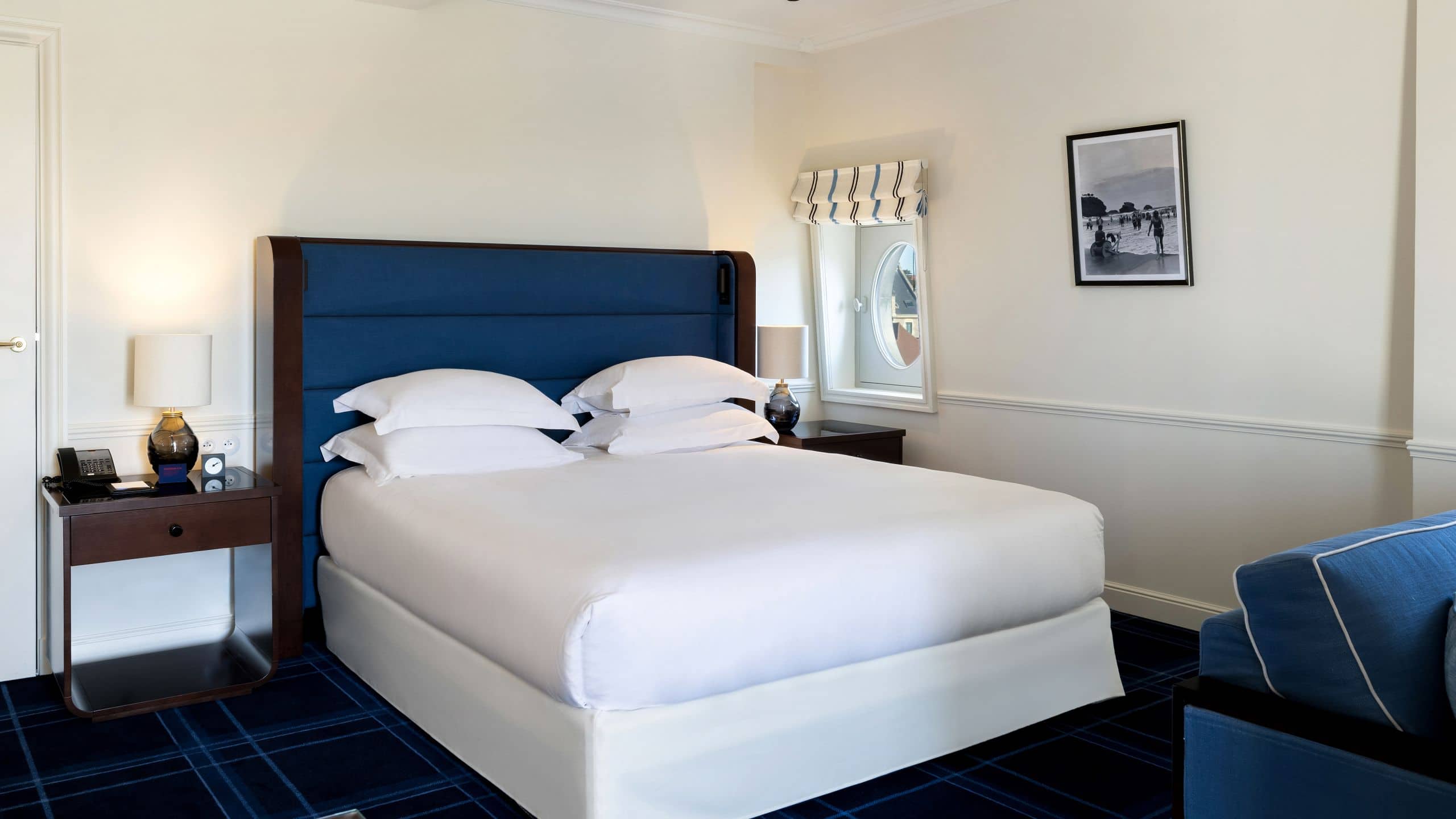 7/7 Hôtel du Palais Biarritz Junior Suite Cruise Liner Bedroom