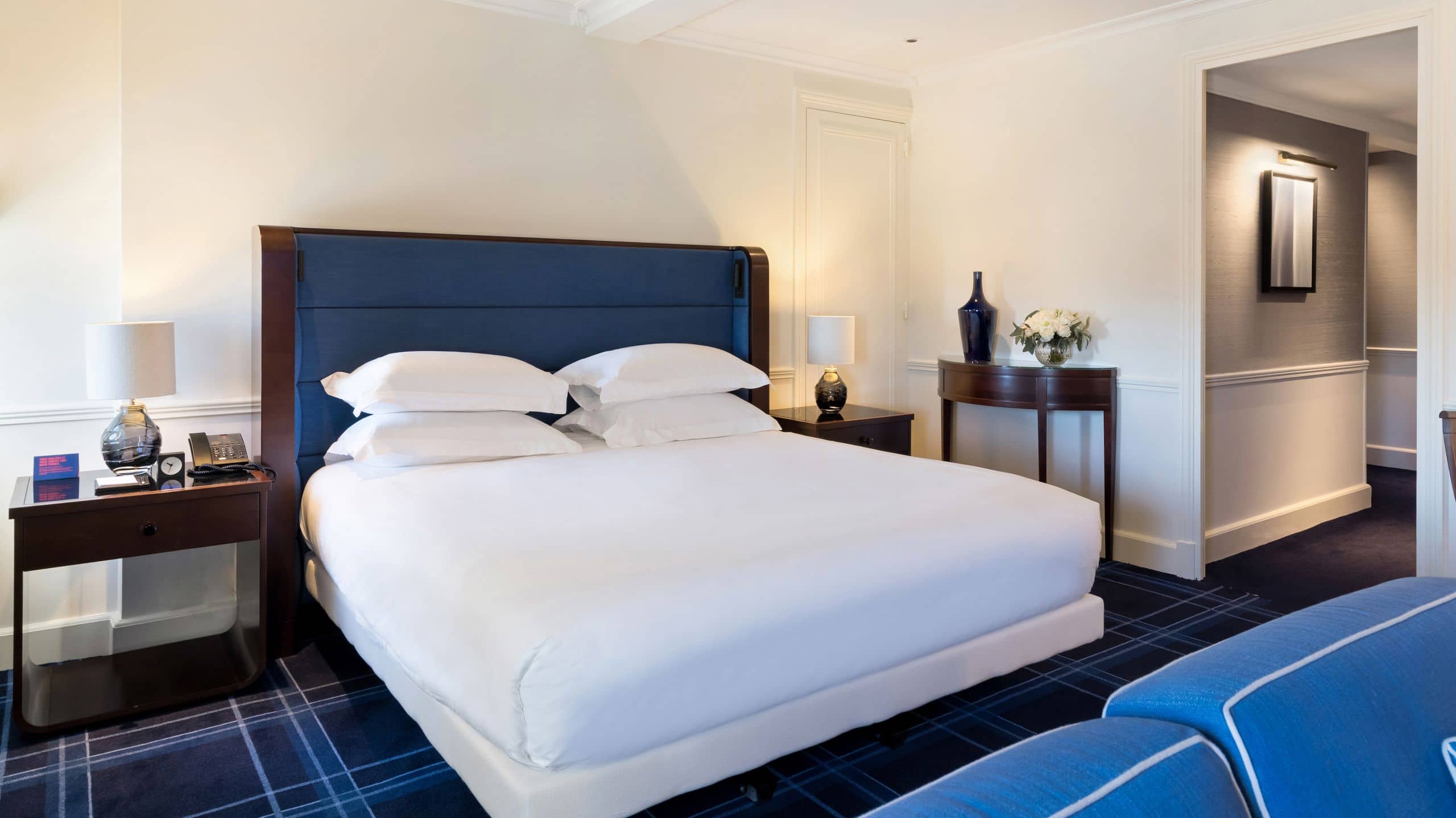 13/15 Hôtel du Palais Biarritz Rooftop Suite Bed