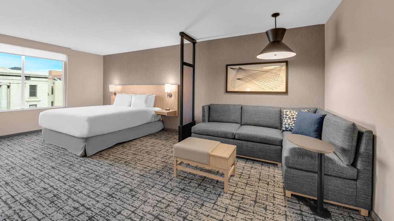 Accessible King Guestroom