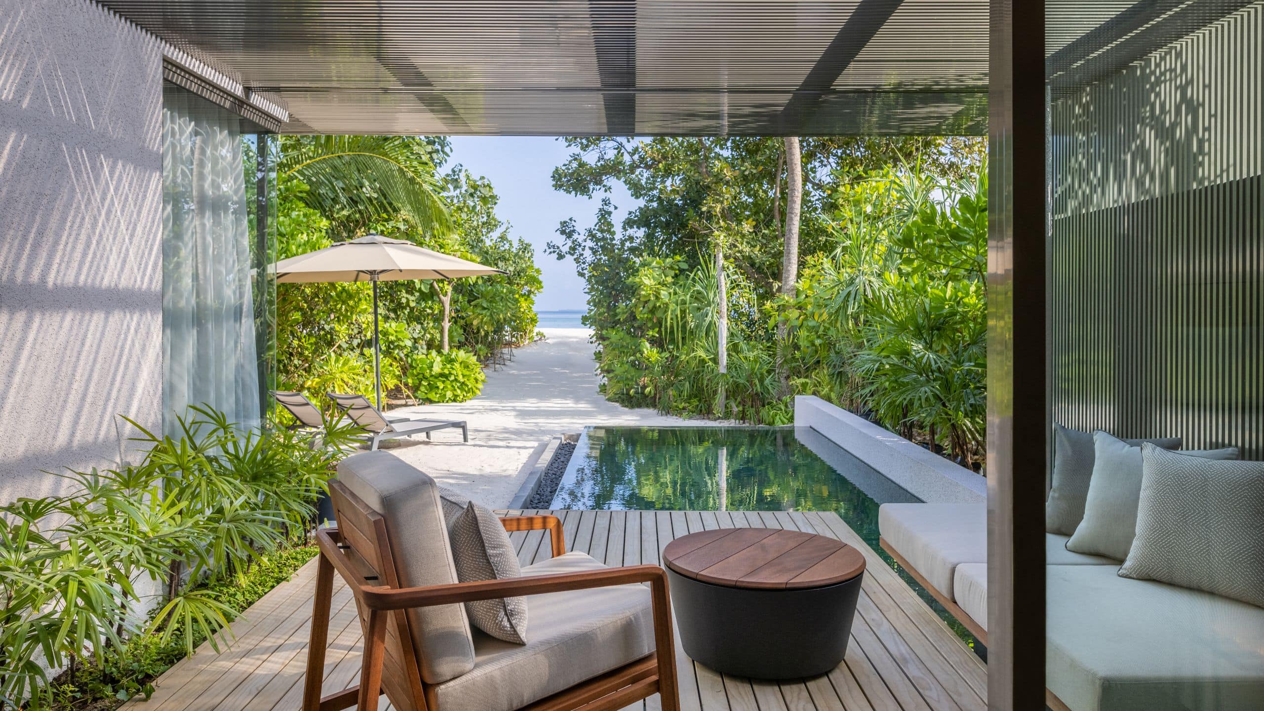 3/8 Alila Kothaifaru Maldives Beach Villa Pool Deck