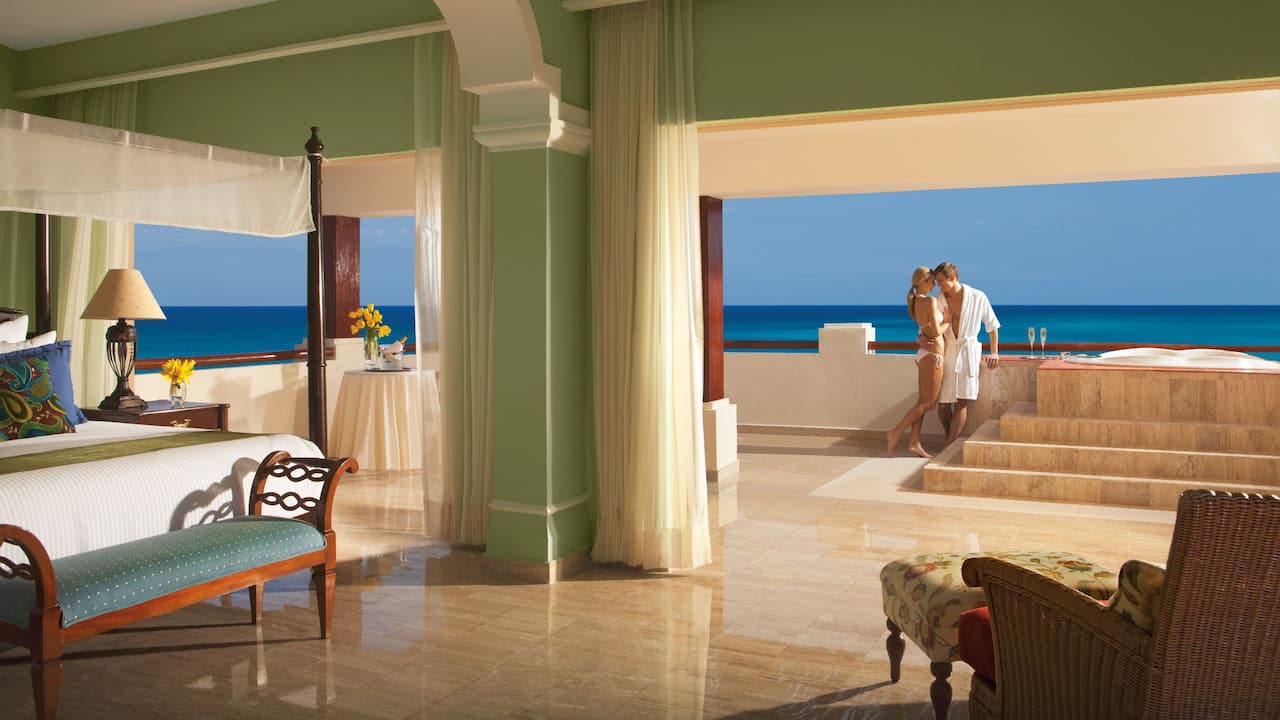 Dreams Sapphire Resort & Spa Preferred Club Governor Suite