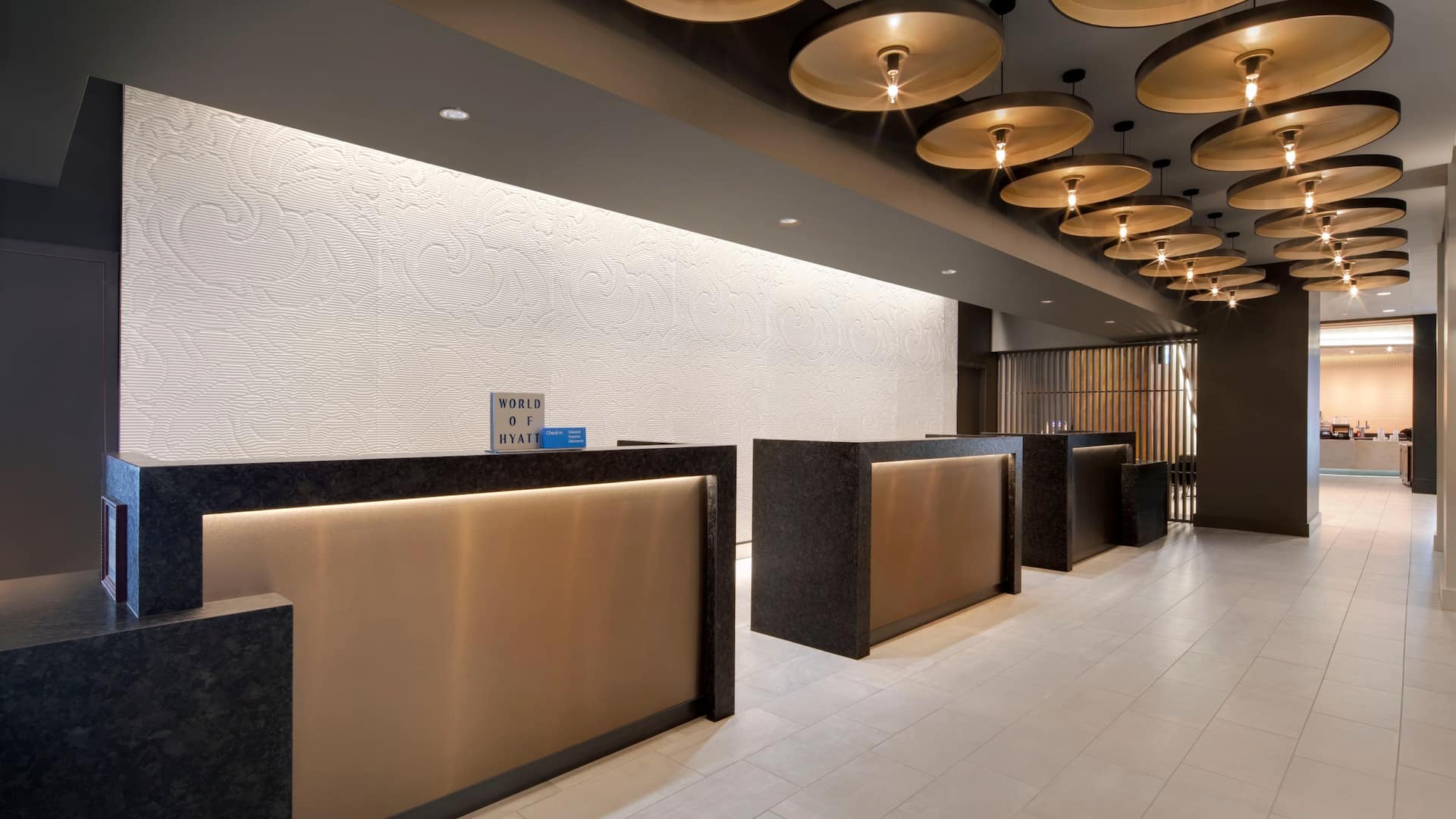 Hyatt Regency Milwaukee Lobby Entrance Front Desk