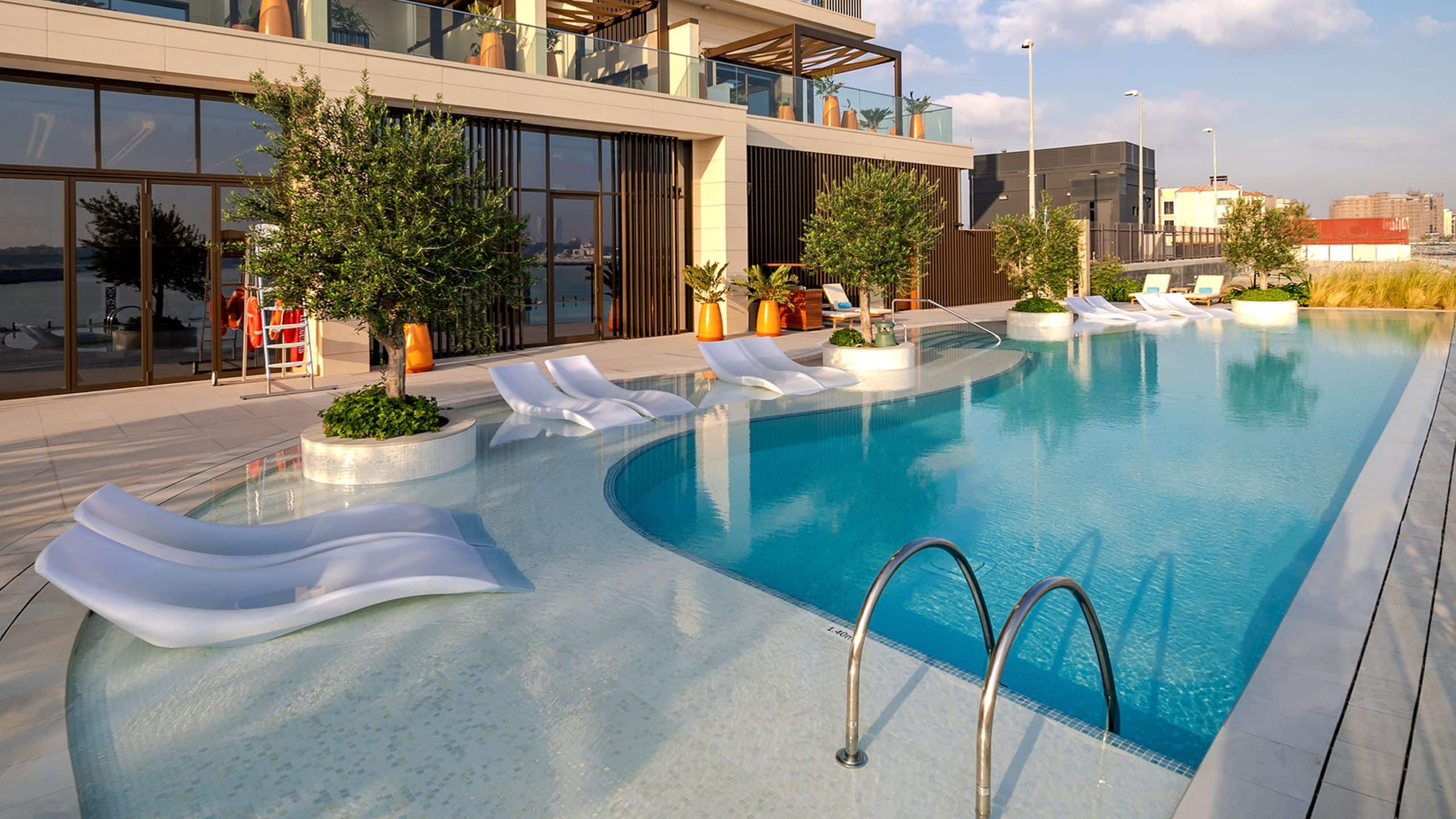 Hyatt Centric Jumeirah Dubai Pool