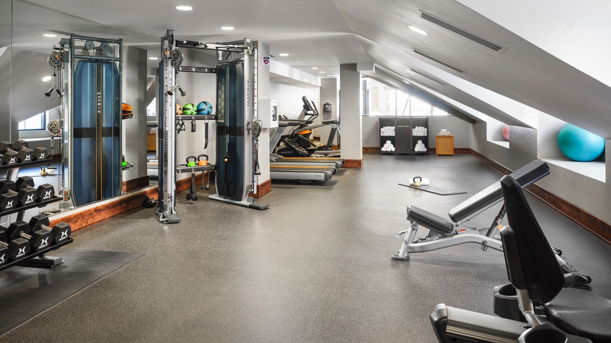 One Village Place One Village Place Fitnesscenter