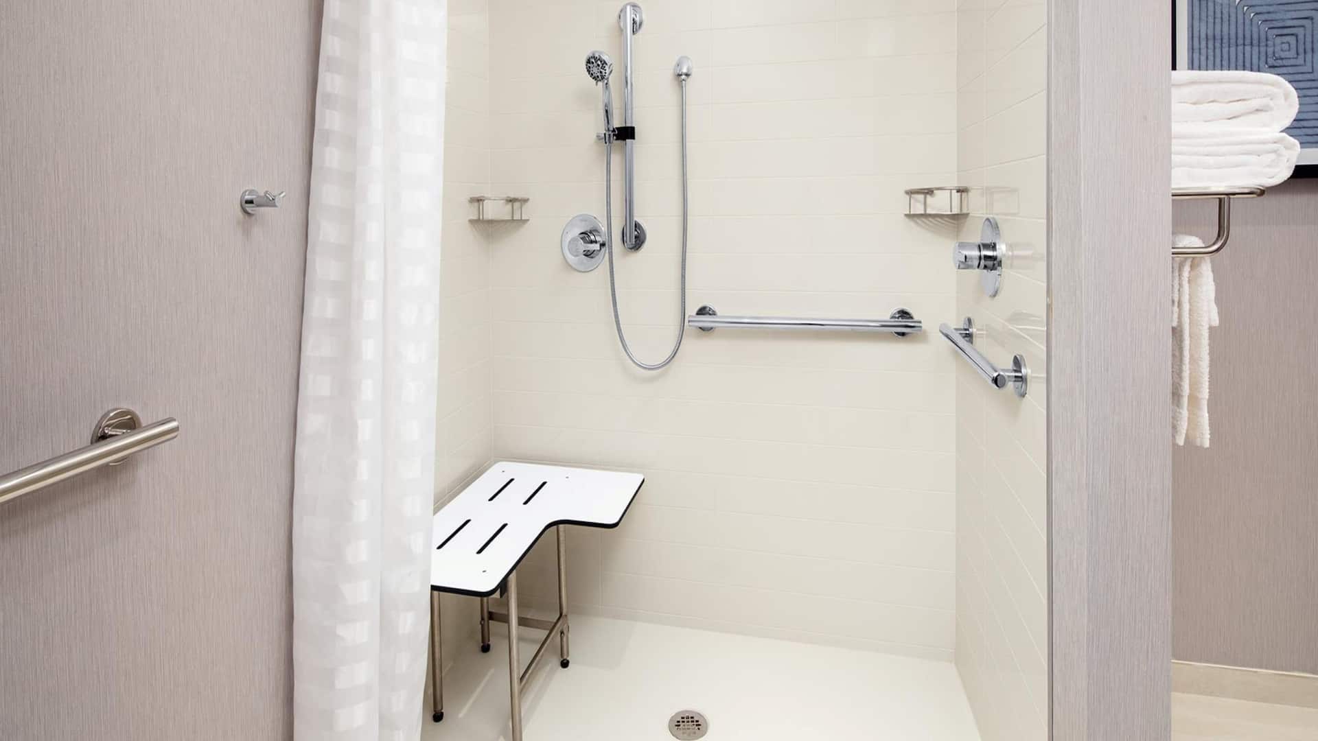 第 1，共 3 Hyatt Place Harrisonburg Ada Shower