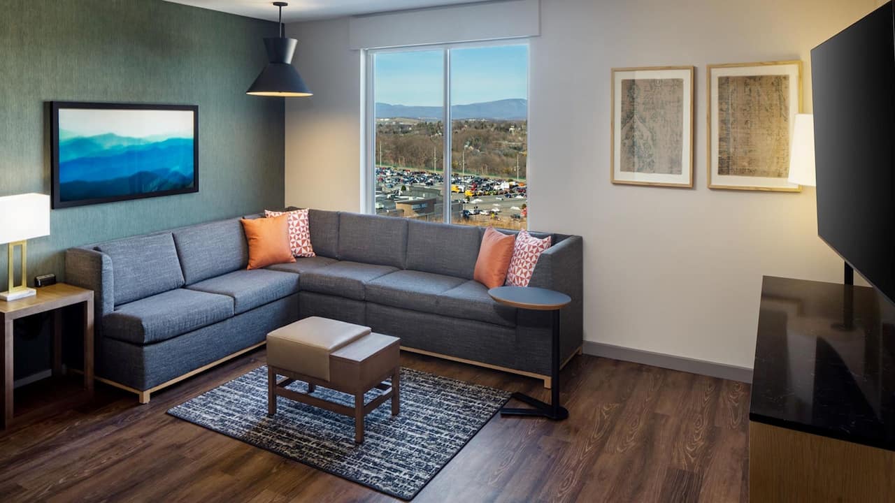 suite living room