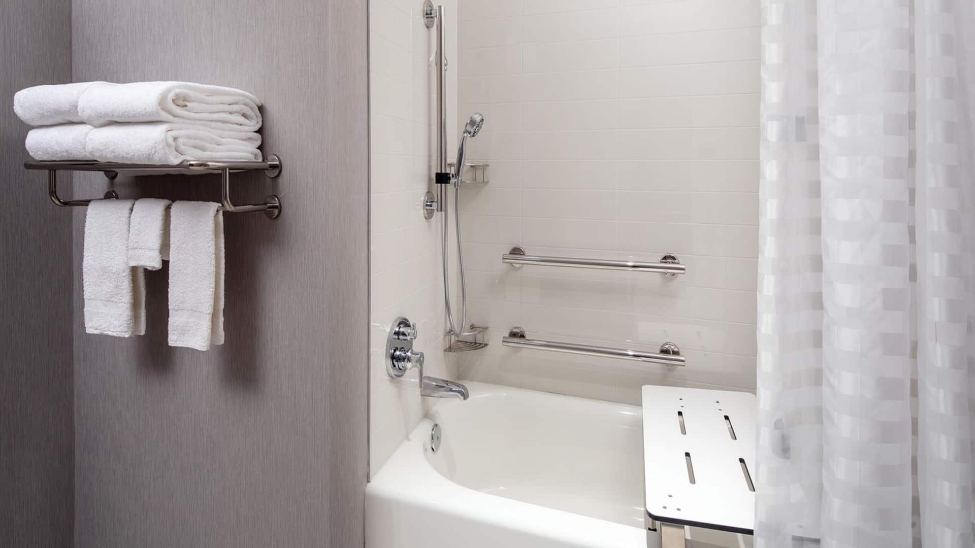 第 1，共 3 Hyatt Place Harrisonburg Ada Bathtub