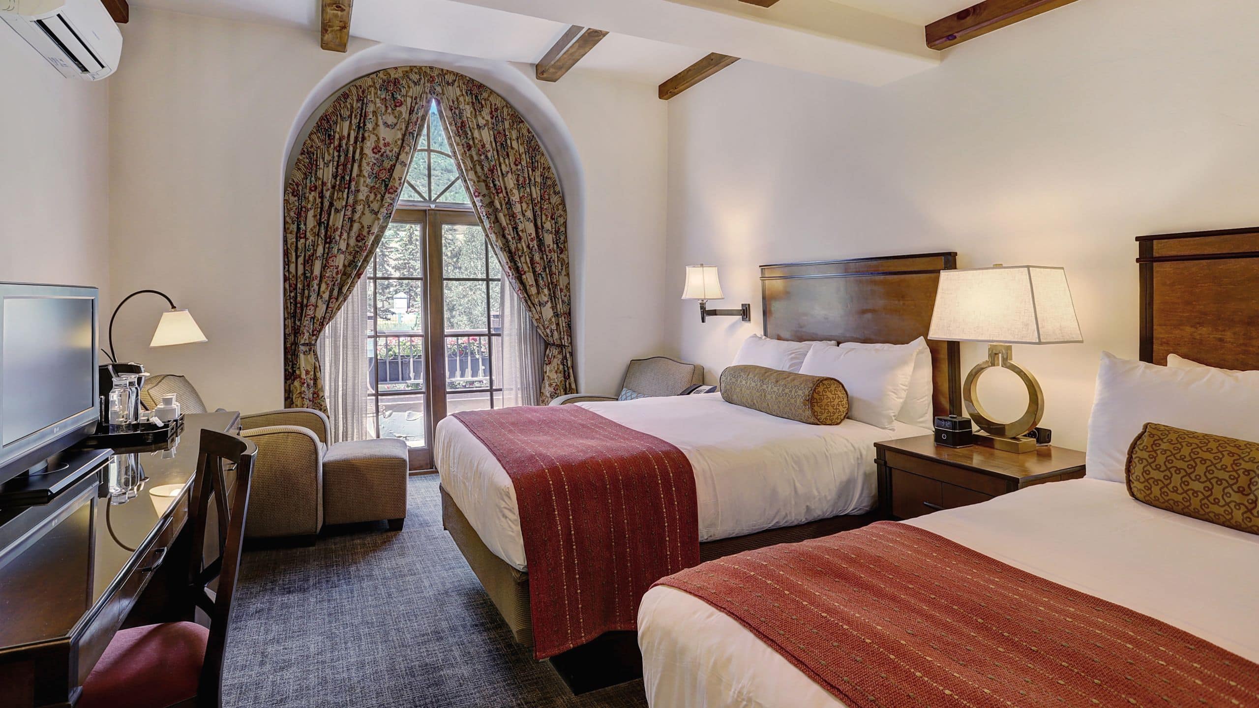 Austria Haus Double Beds Guestroom Window
