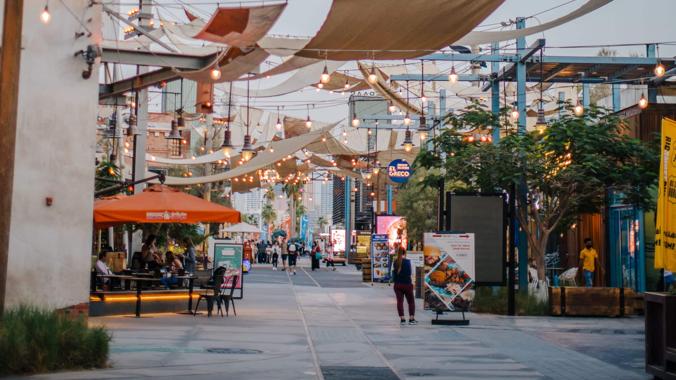 Hyatt Centric Jumeirah Dubai La Mer Restaurants