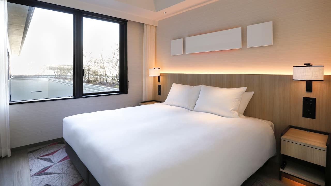 Suite Bedroom – Hyatt Place Kyoto