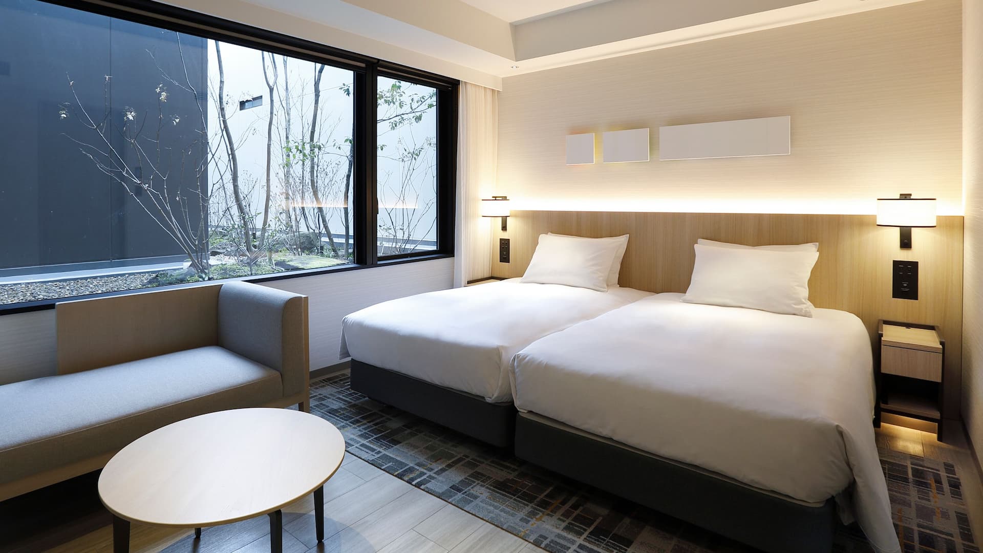 1 de 3 Hyatt Place Kyoto Main Premium Twin Guestroom Day
