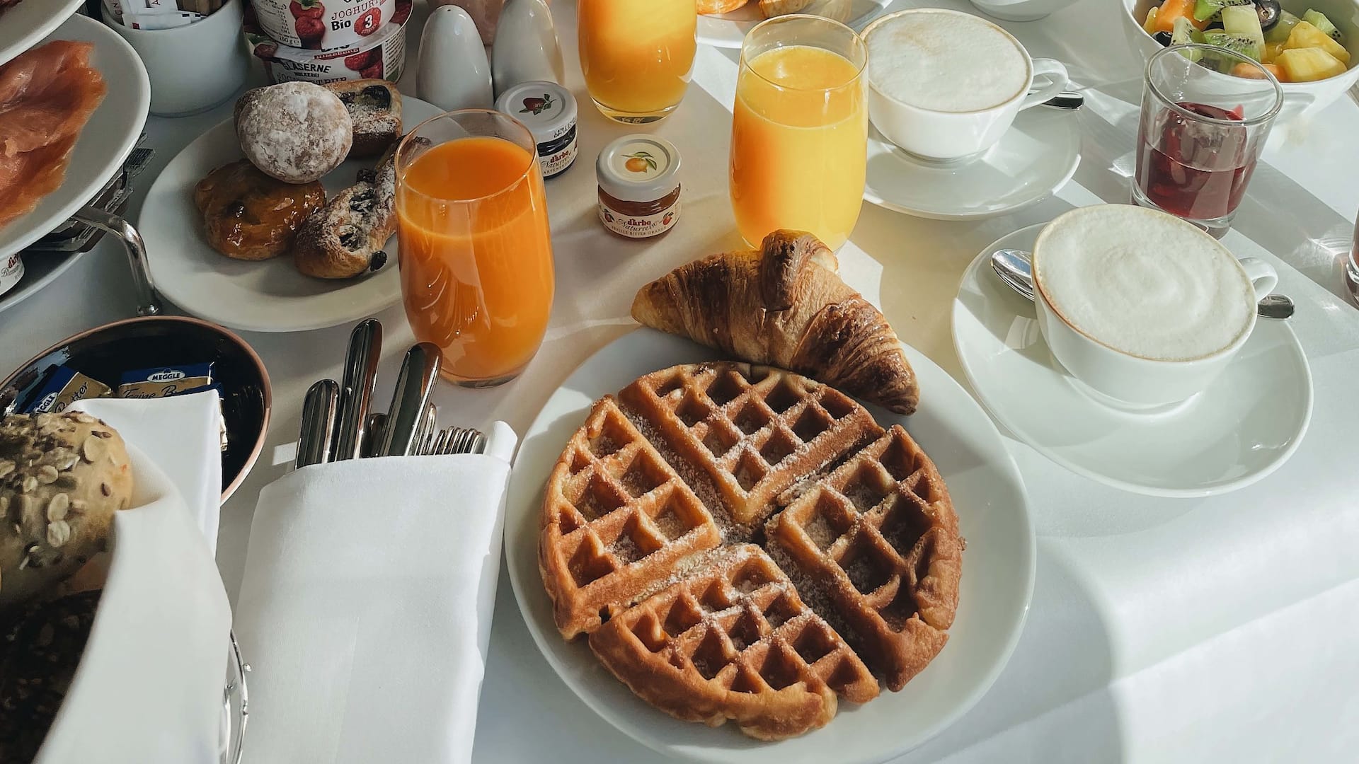 Grand Hyatt Berlin Breakfast Waffles Croissant Juice