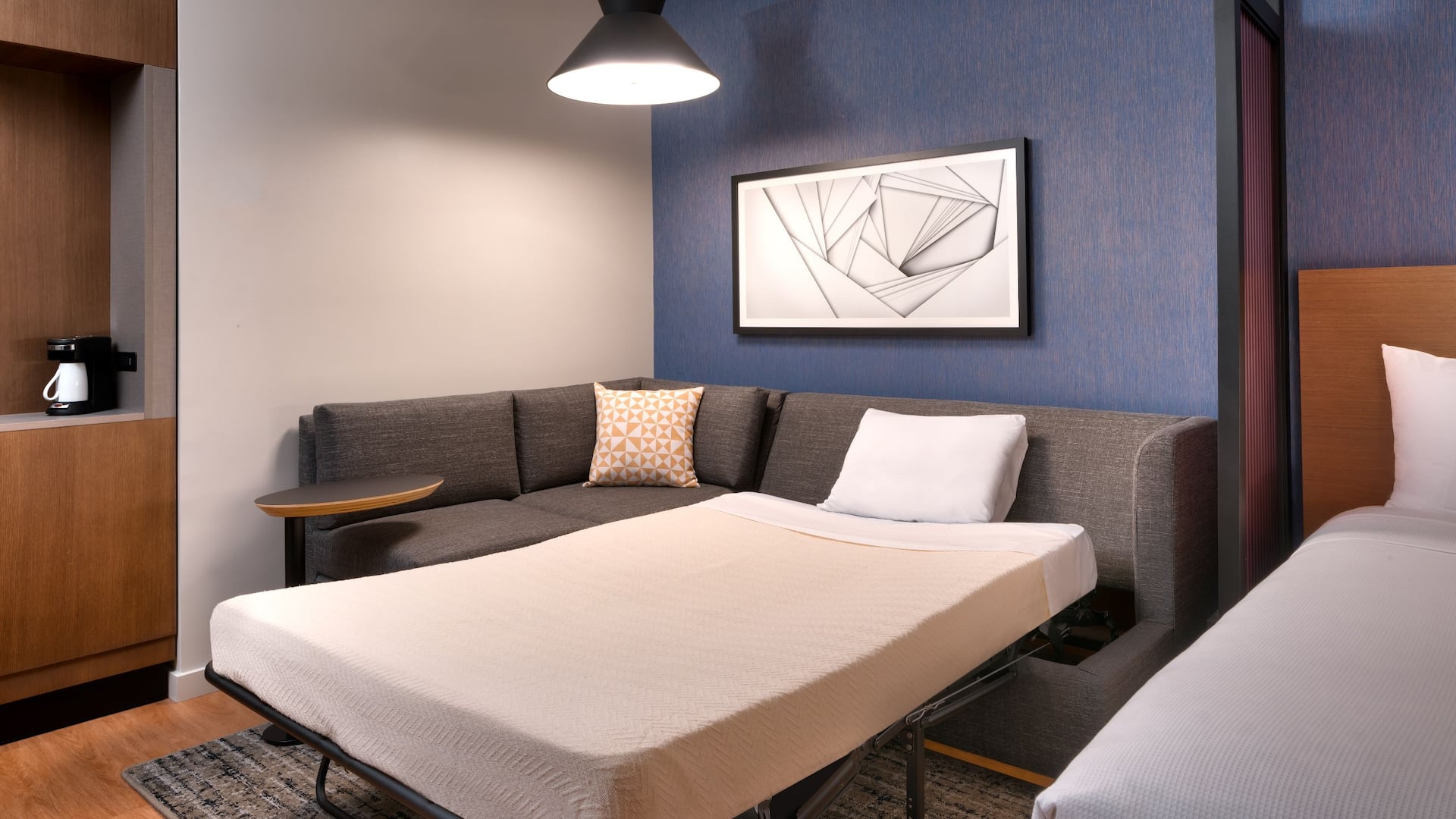 Hyatt Place Fayetteville / Springdale Guestroom Sofa Bed