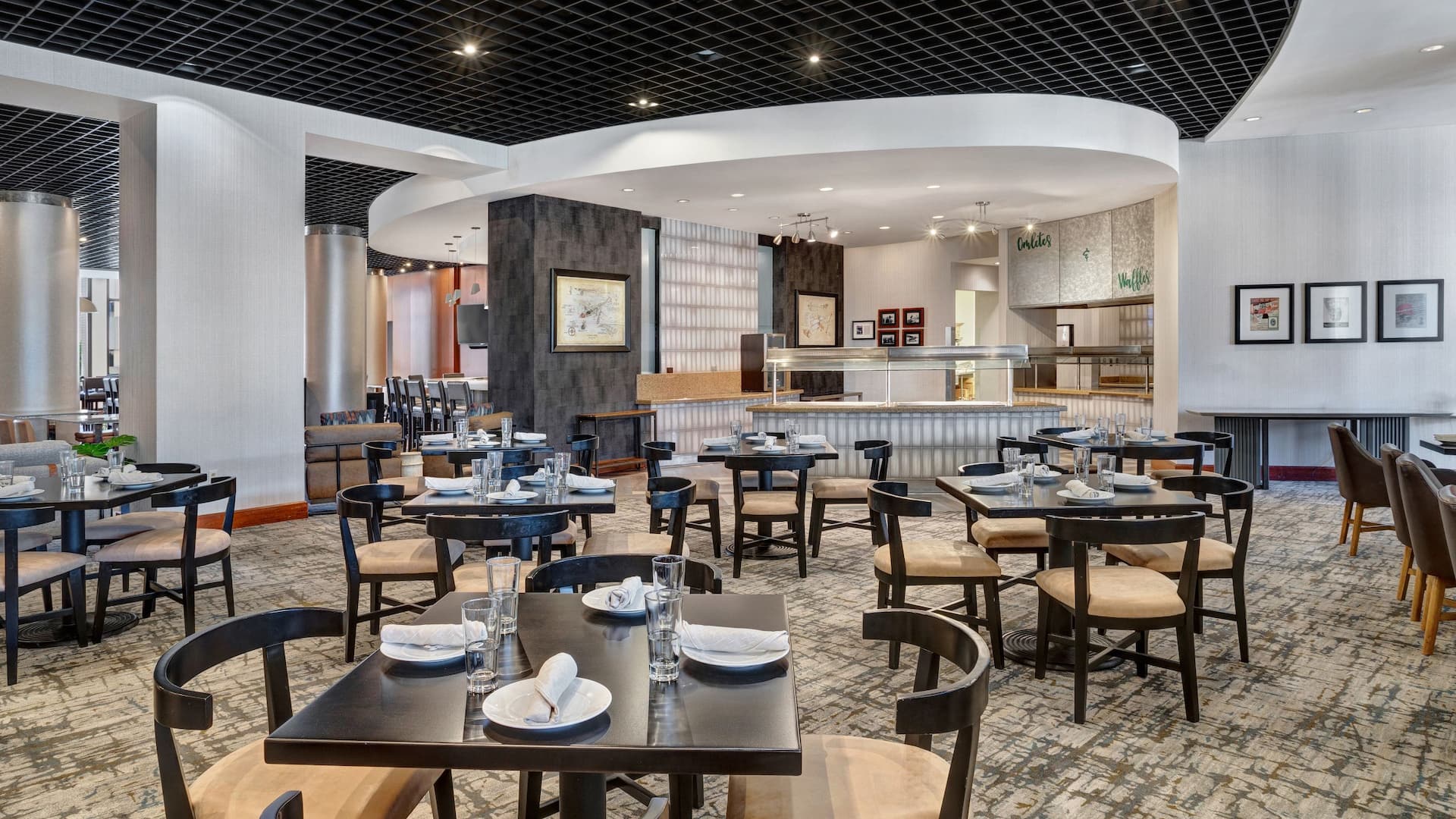 Hyatt Regency DFW International Airport Jacobs Grill Dining Area
