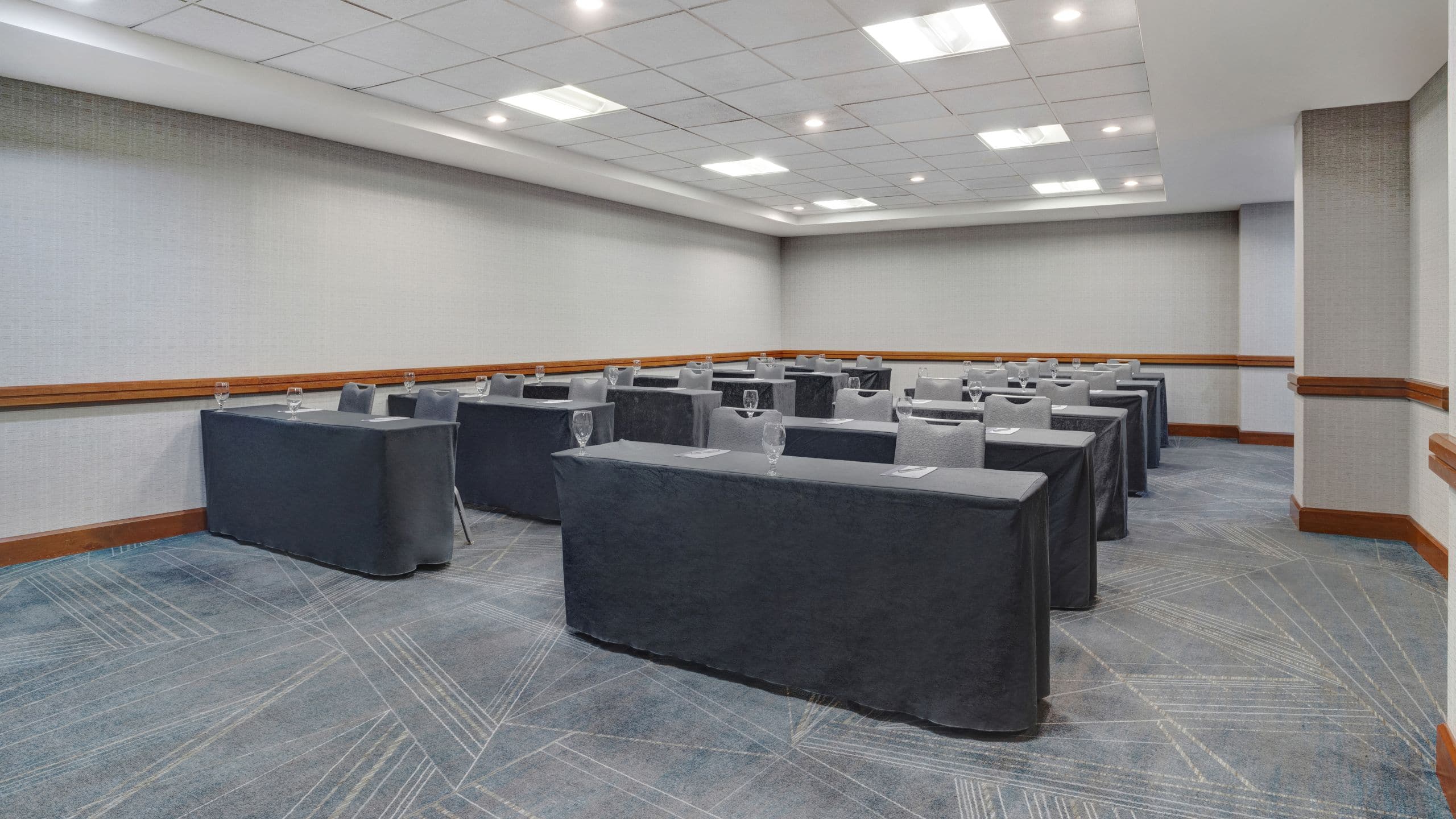 Hyatt Regency DFW International Airport Wildcatters School Room Tables