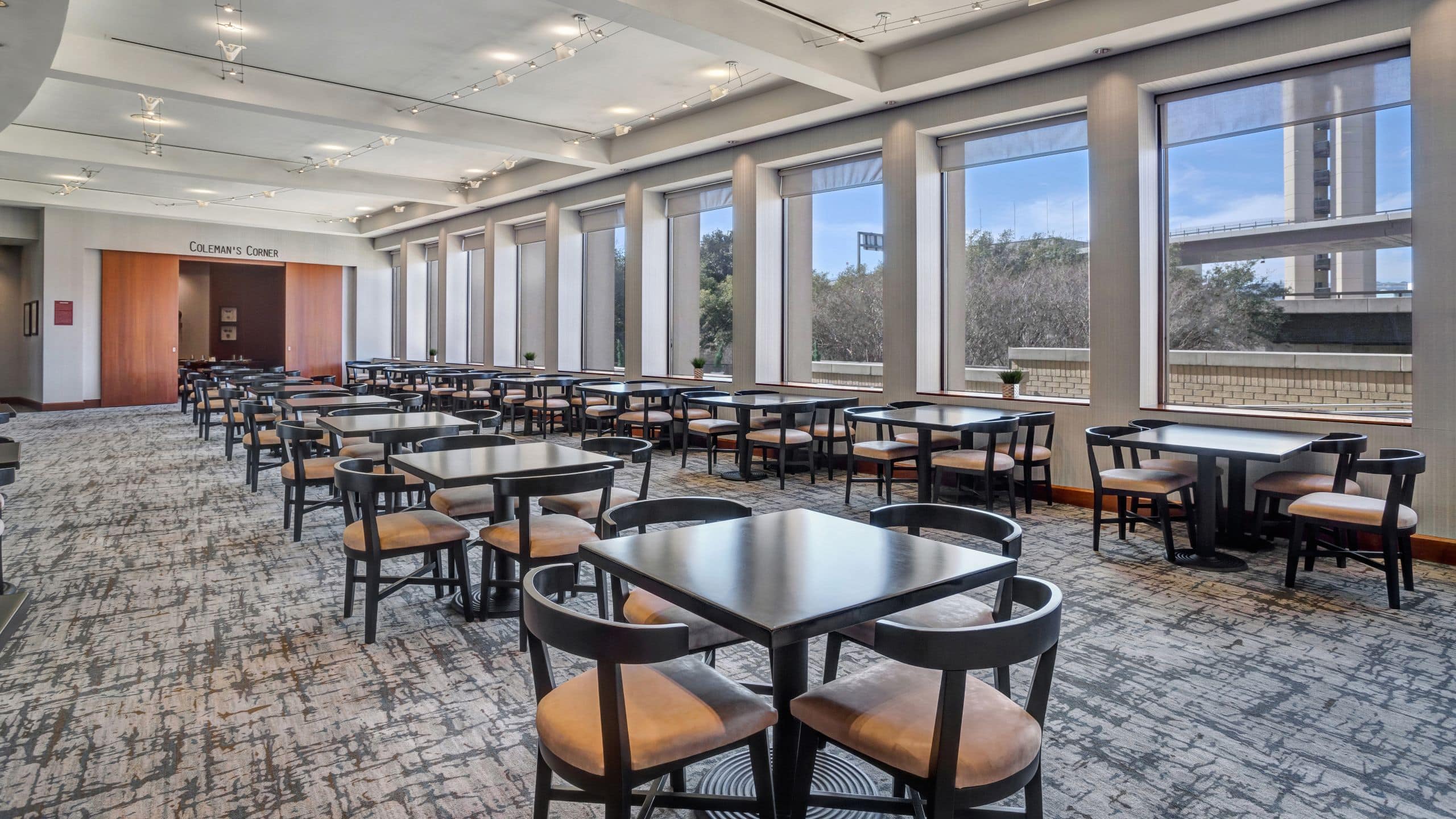 Hyatt Regency DFW International Airport Stinson Dining Room Tables