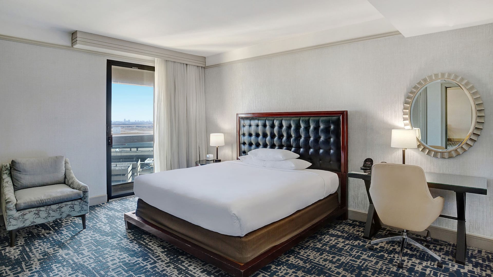 Hyatt Regency DFW International Airport Vip Suite Bedroom Desk