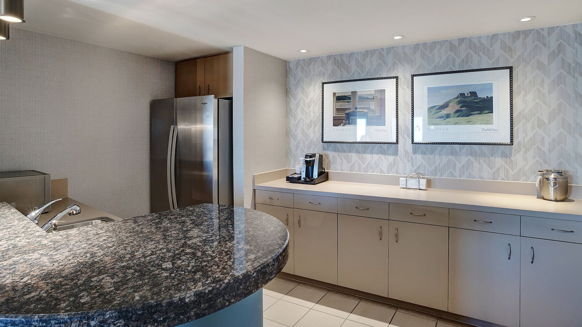 4/5 Hyatt Regency DFW International Airport Vip Suite Kitchen