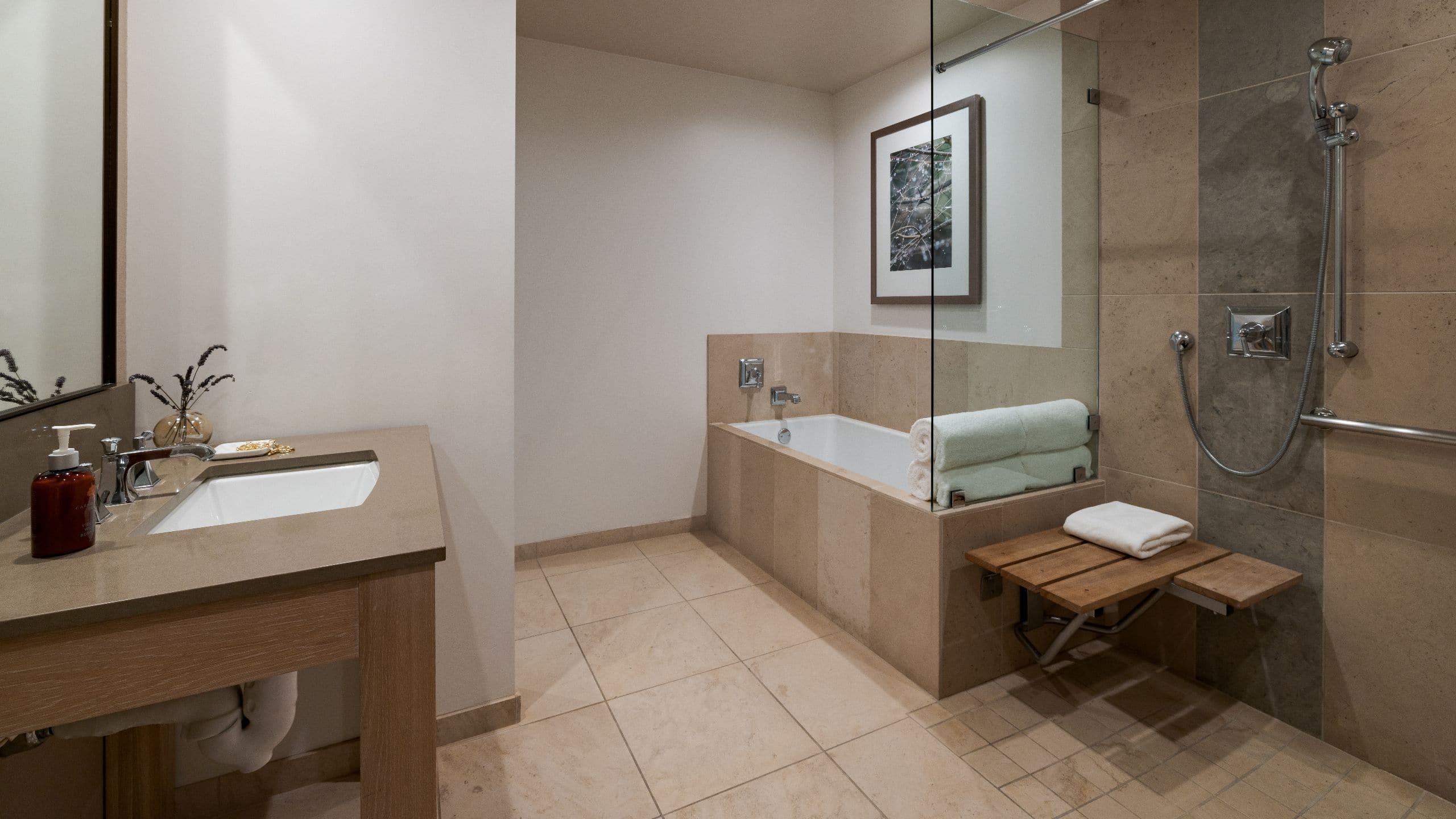 Carmel Valley Ranch Vineyard Oak Studio 370 Ada Bathroom