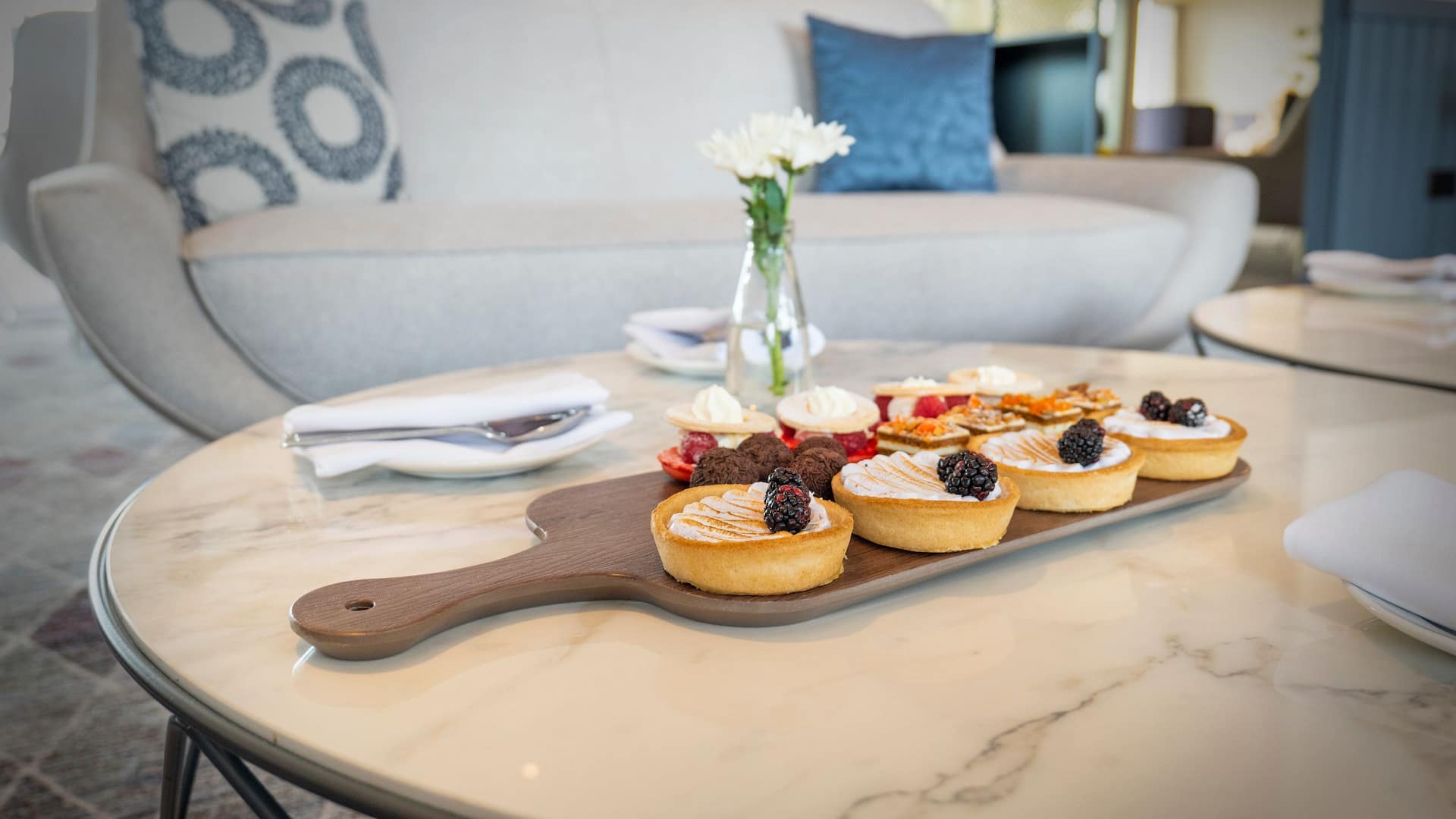 Hyatt Regency Manchester Mothers Day Afternoon Tea Cakes