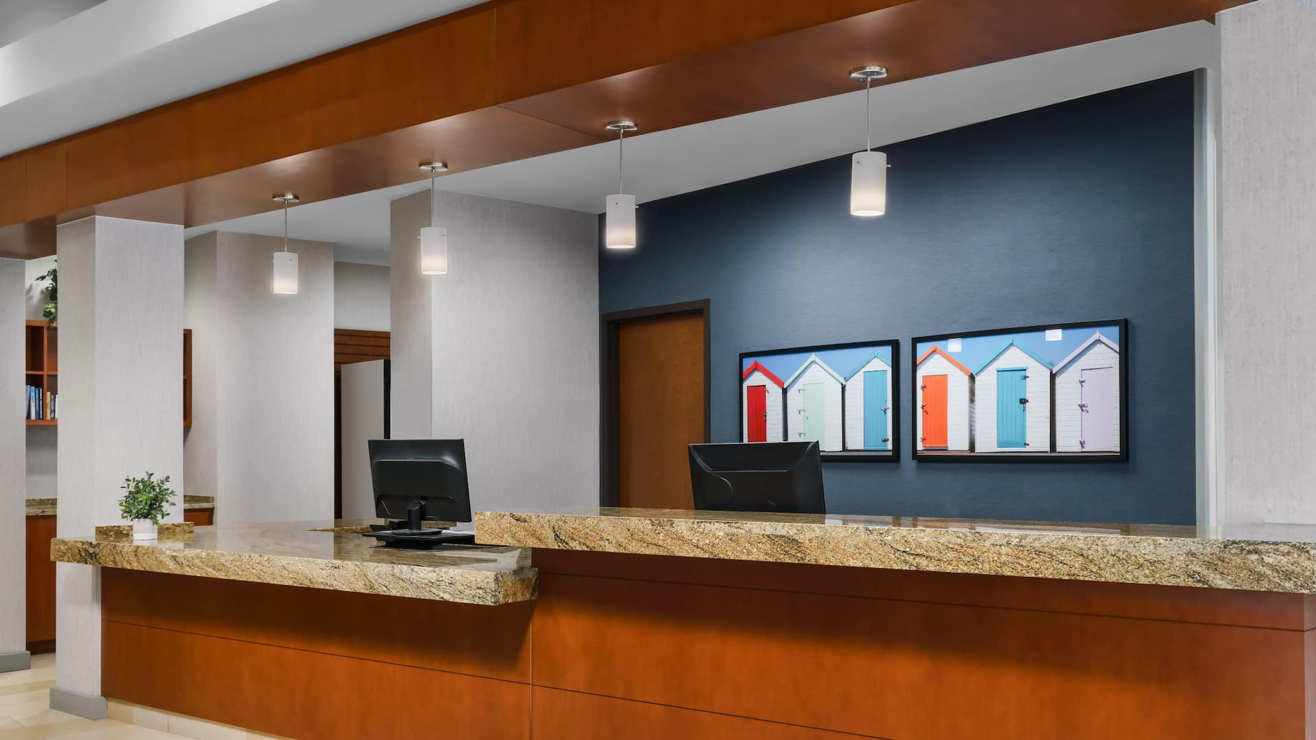 Hyatt House Fort Lauderdale Airport - South & Cruise Port Fllxd Front Desk