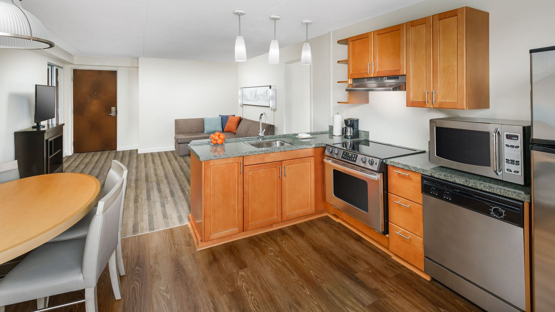 Hyatt House Fort Lauderdale Airport - South & Cruise Port One Bedroom King Suite Kitchen