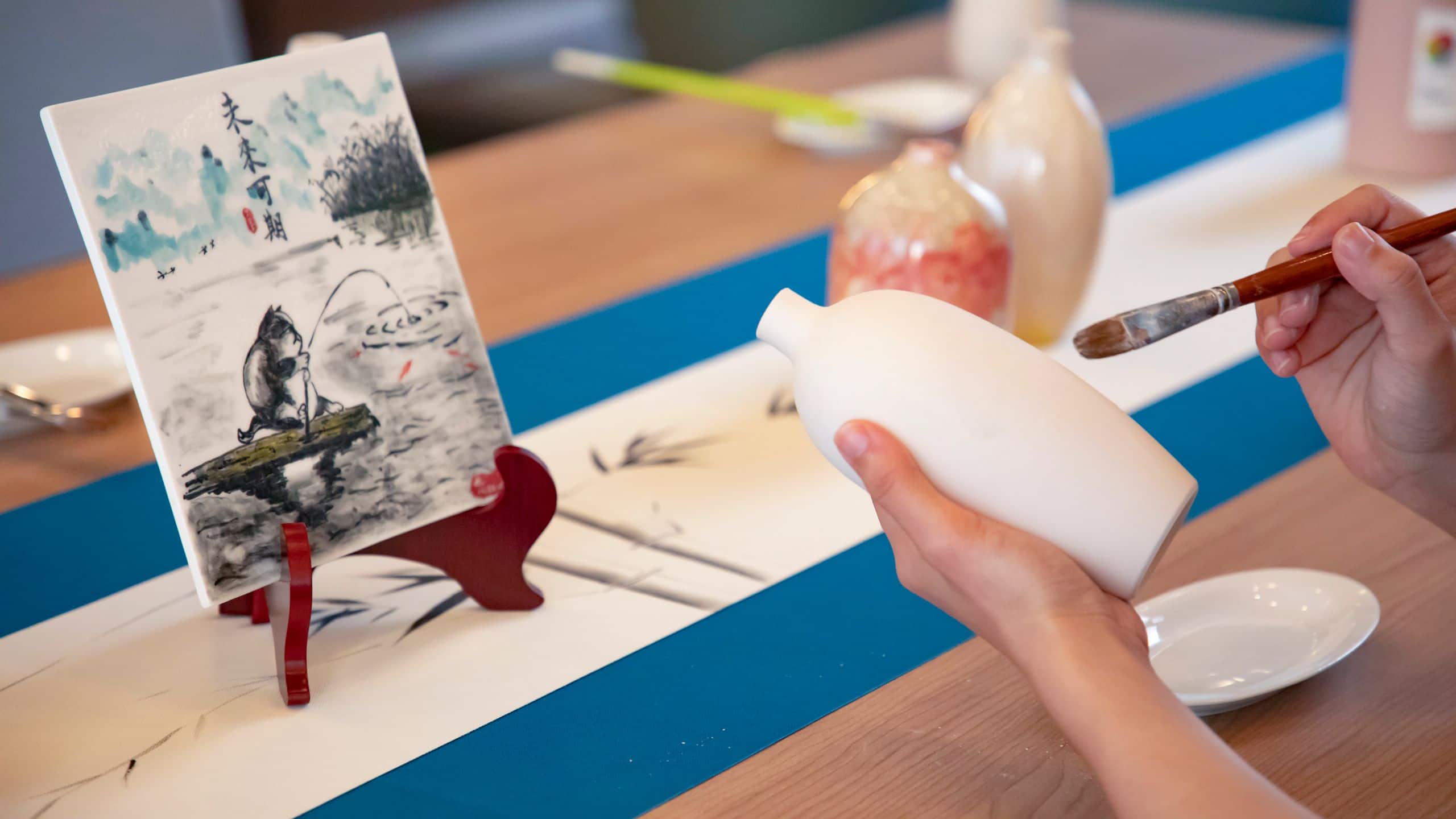 Taoxichuan Hotel Ceramic Painting Class