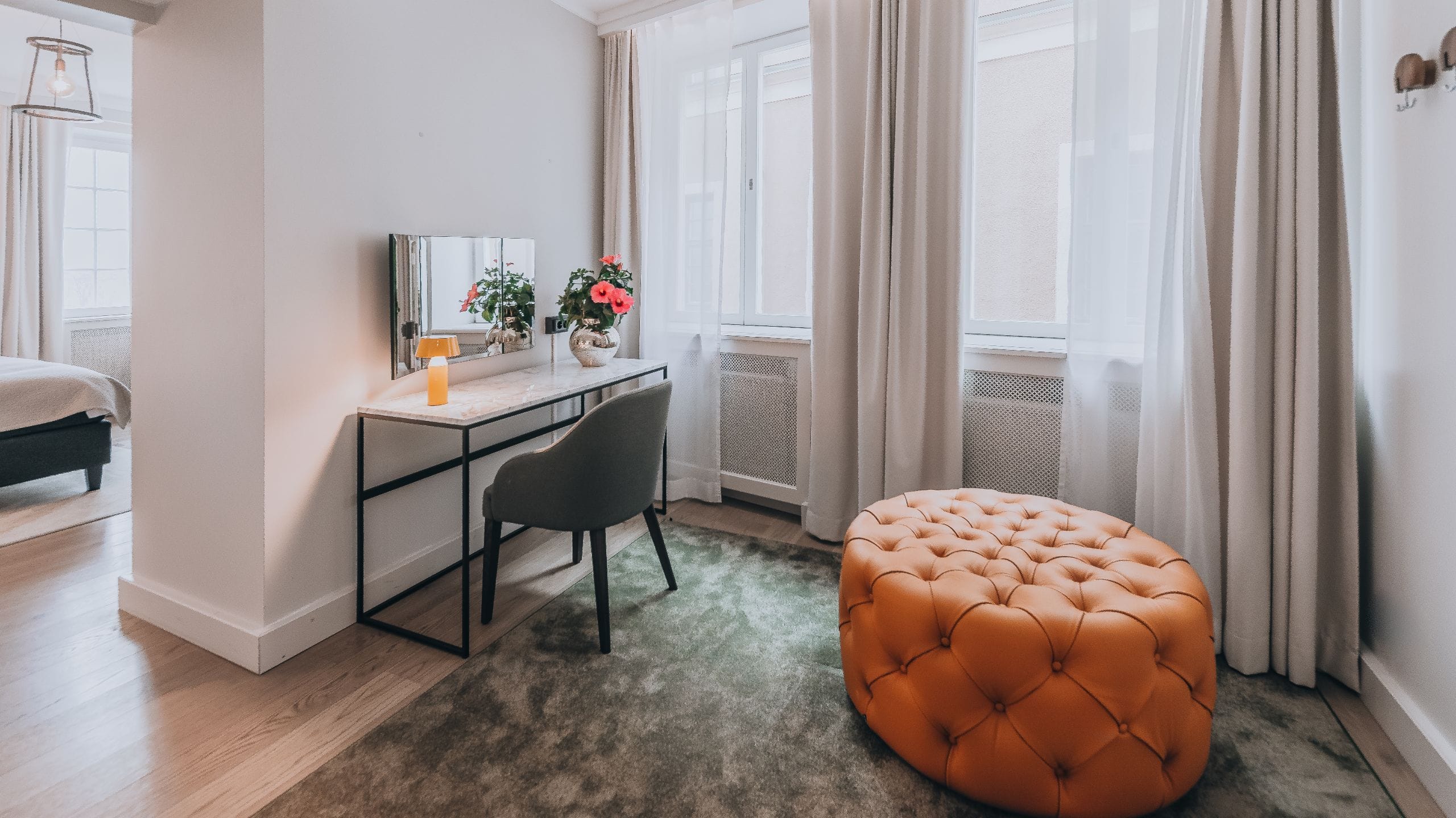 第 2，共 8 Hôtel Reisen Suite Entry Overview