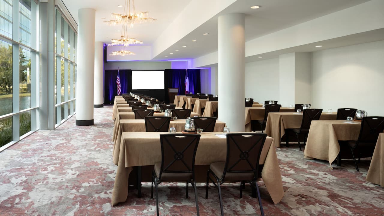 Lakeview Meeting Room