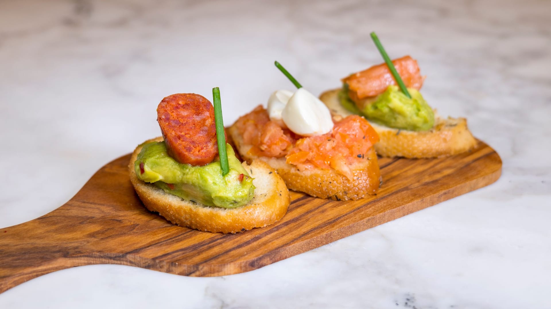 Hyatt Regency MANRM_P02016 Canape Avocado