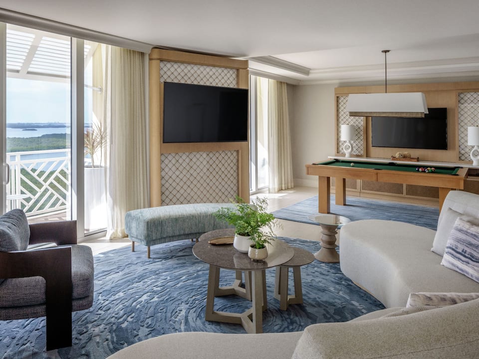 Suite Living Room