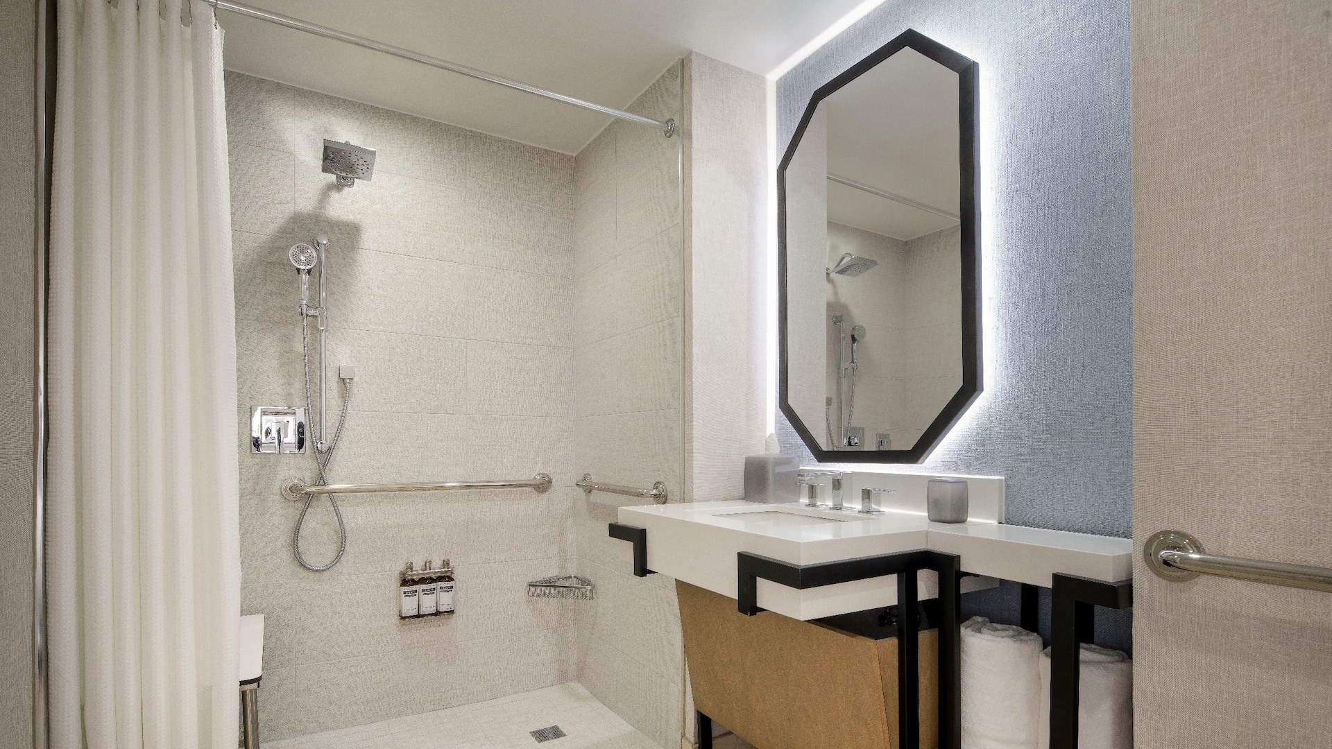 1/4 Hyatt Regency Coconut Point Resort and Spa Ada Shower Bathroom