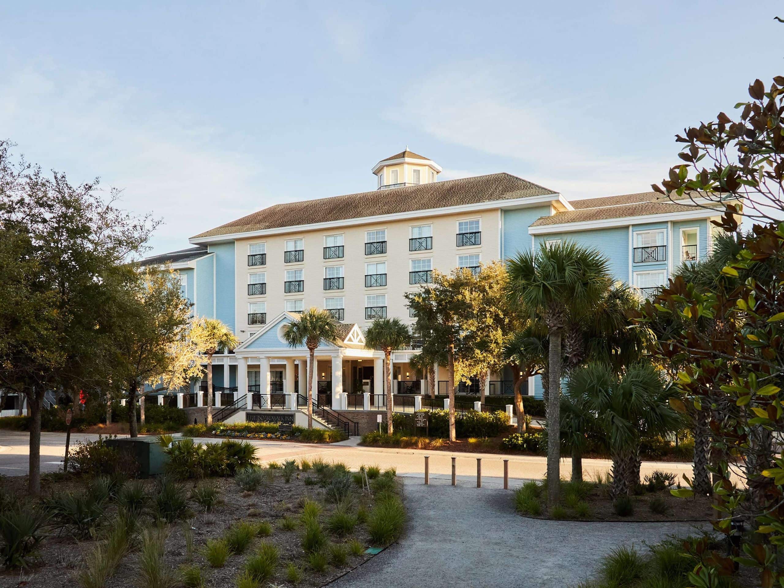 Wild Dunes Resort - Sweetgrass Inn and Boardwalk Inn Boardwalk Inn Exterior Side Garden