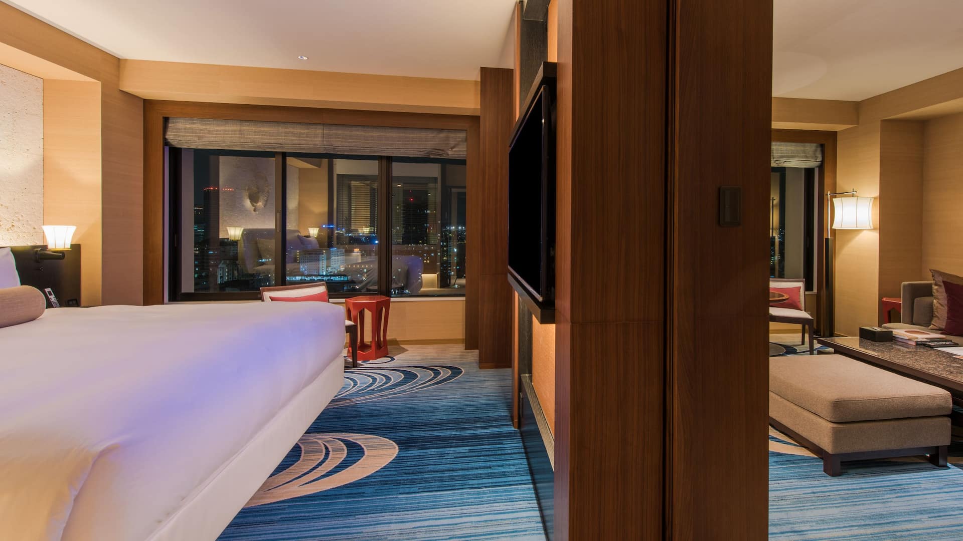 Hyatt Regency Naha, Okinawa Regency Suite King Room