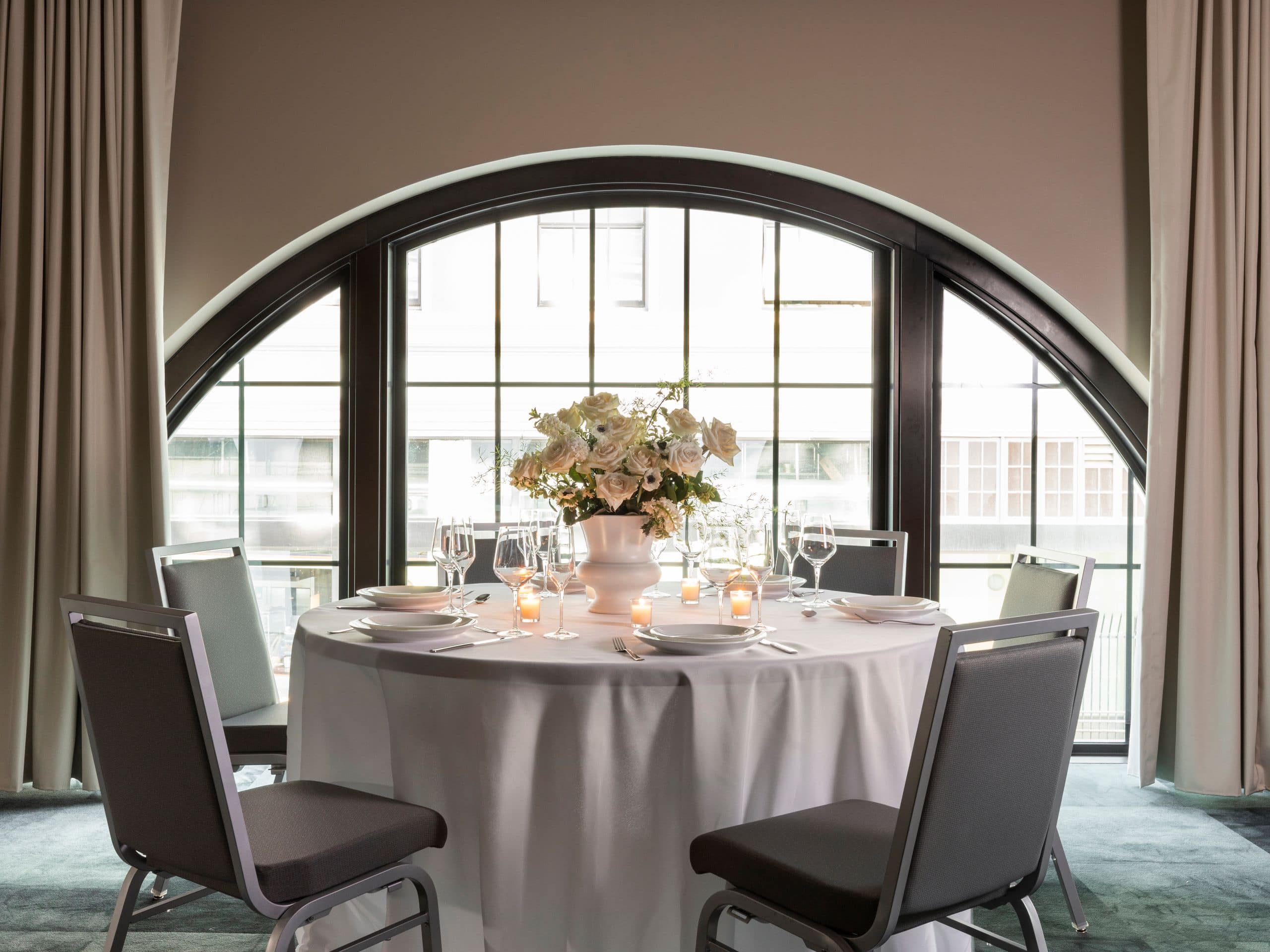 Kissel Uptown Oakland Banquet Wedding Table Front View